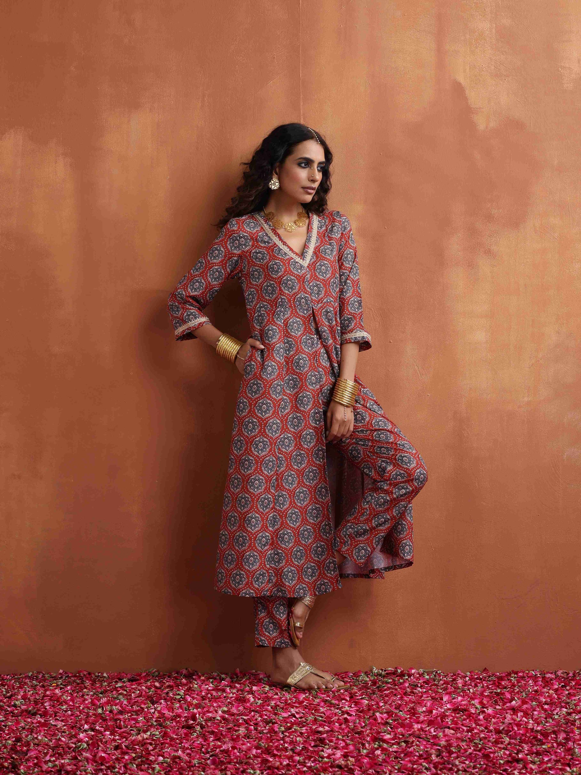 trueBrowns Rust Ajrak Print Slit Kurta Set 