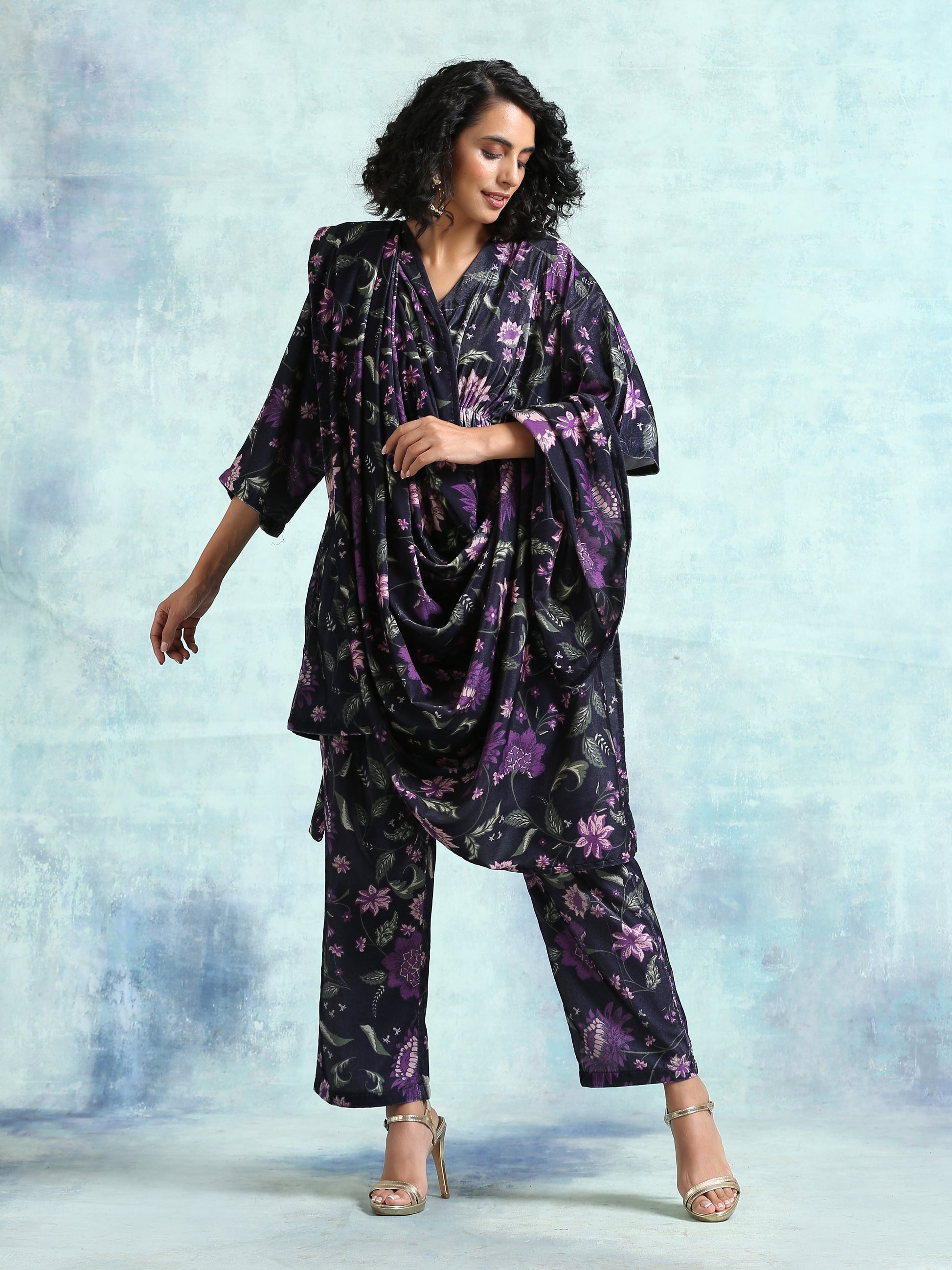 trueBrowns Black Printed Velvet Shawl - Grab2buy