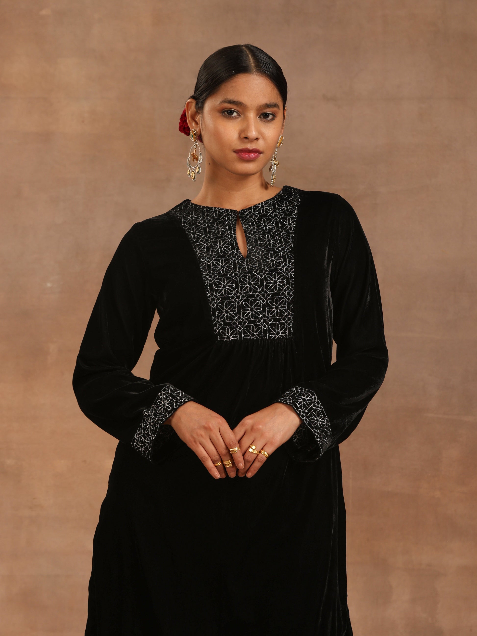 trueBrowns Black Velvet Embroidered Kurta 