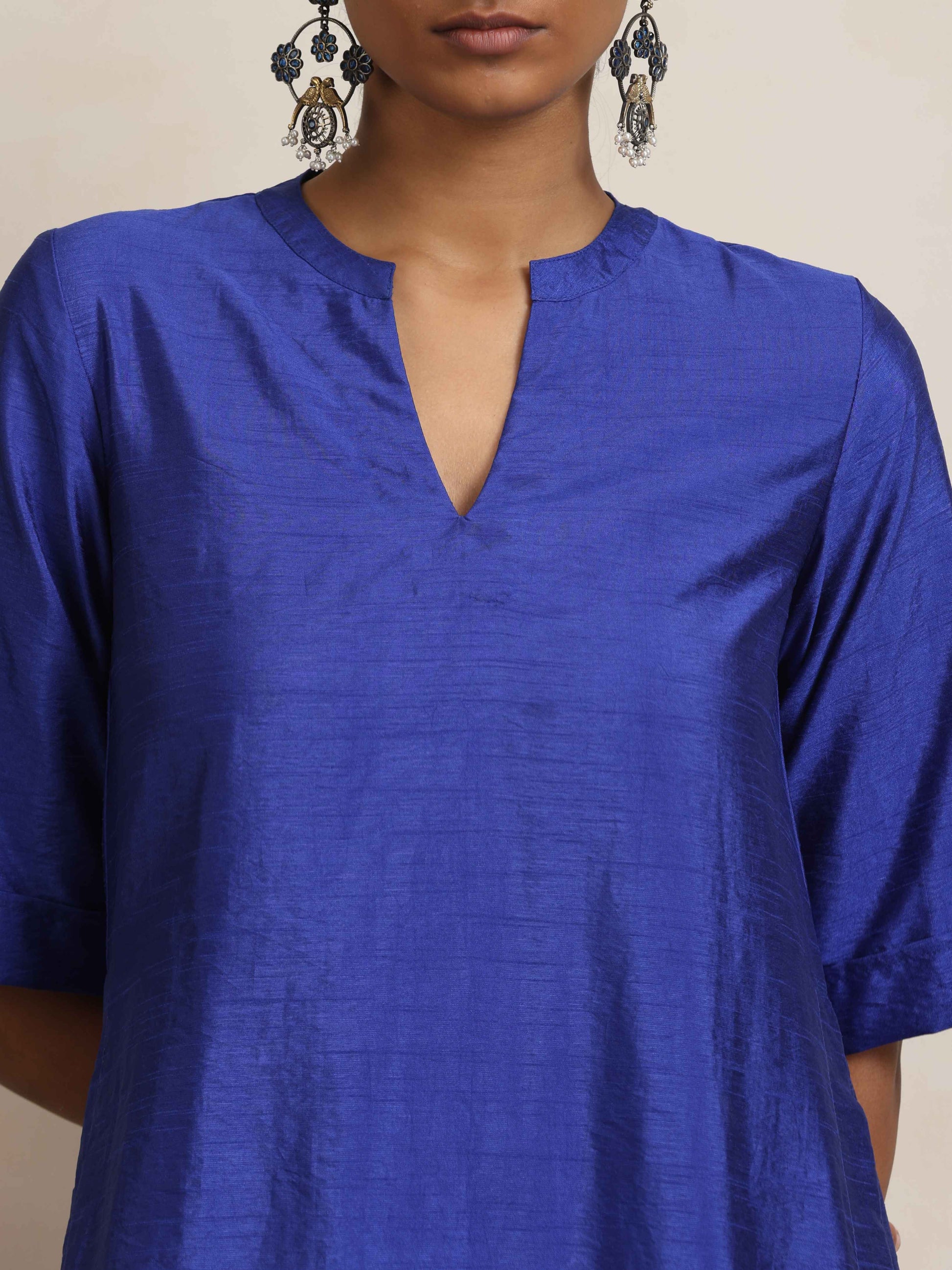 trueBrowns Blue Silk High Slit Kurta Set 