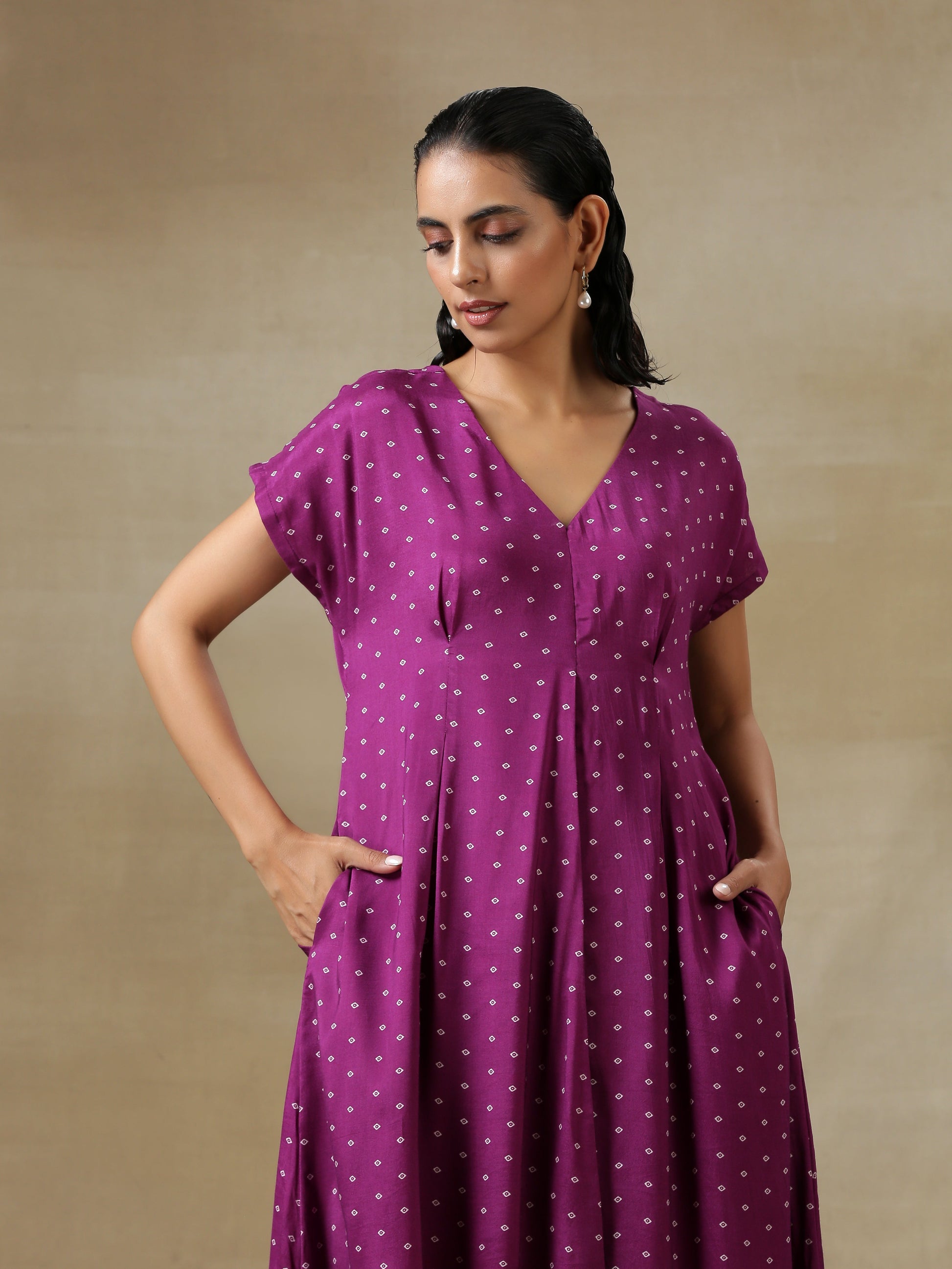 trueBrowns Purple Bandhani Printed Silk Drop Shoulder Kurta Pant Set 