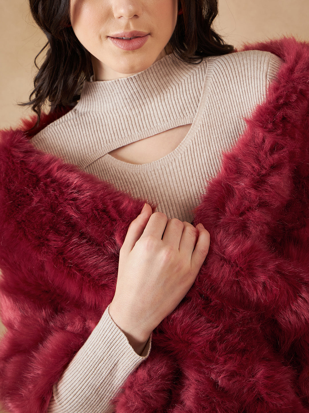 InWeave Women's Bright Rust Fur Cape 