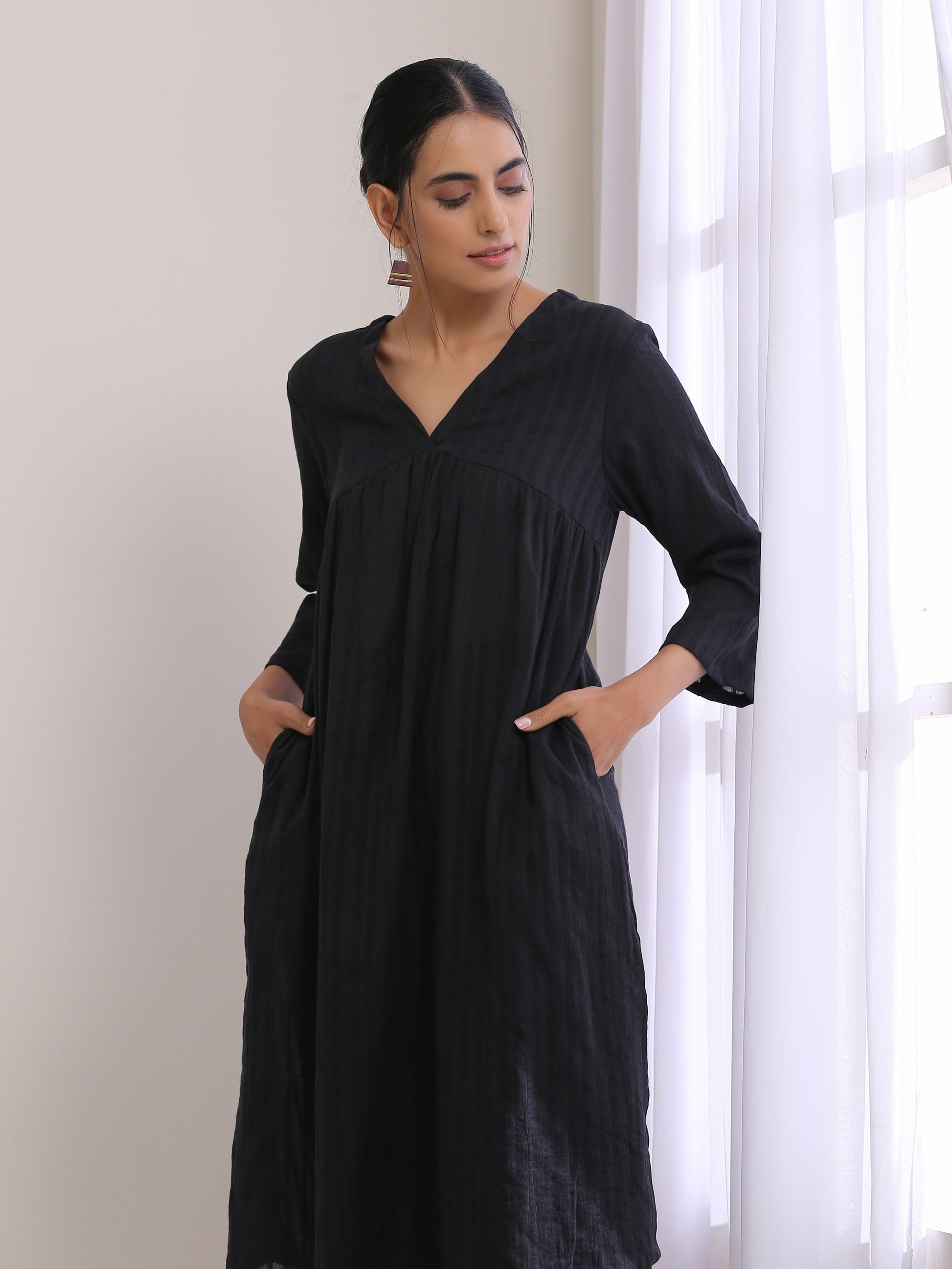 trueBrowns Black Dobby Flared Slit Kurta Pant Set 