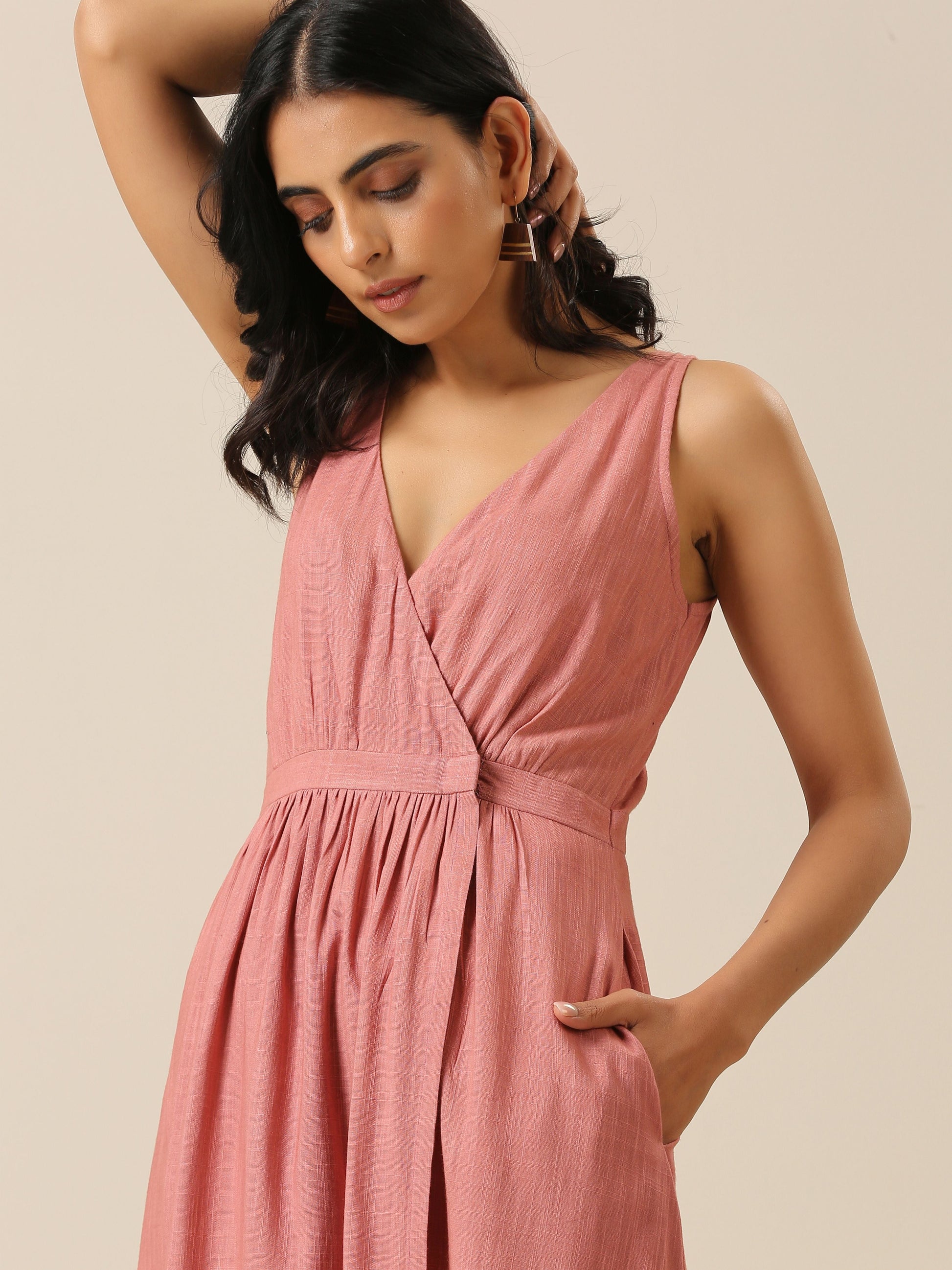 trueBrowns Light Mauve Slub Texture Sleeveless Wrap Dress 