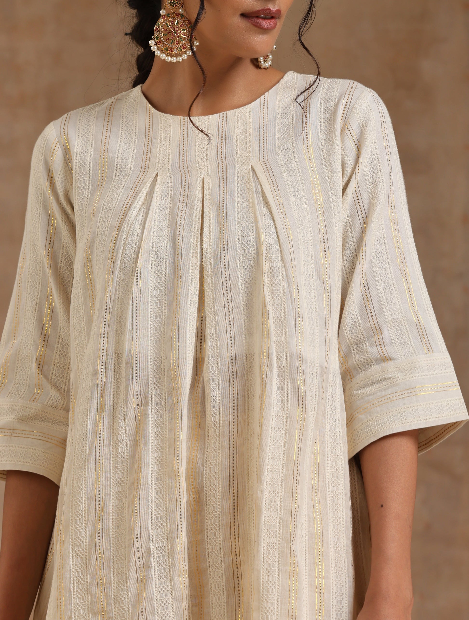 trueBrowns Ivory Gold Cotton Neck Pleat Kurta Set 