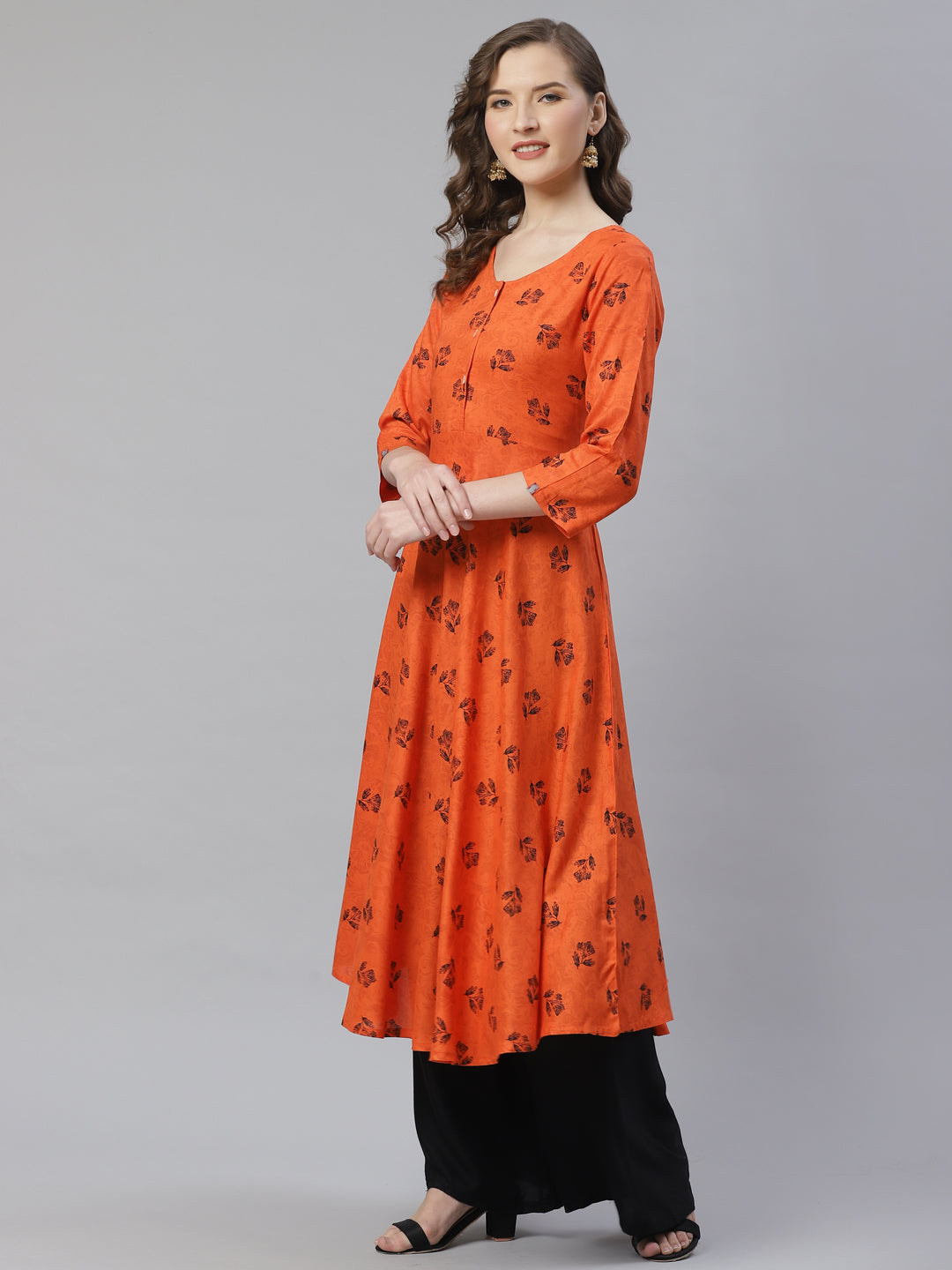 Jompers Women Orange & Black Floral Printed A-Line Kurta