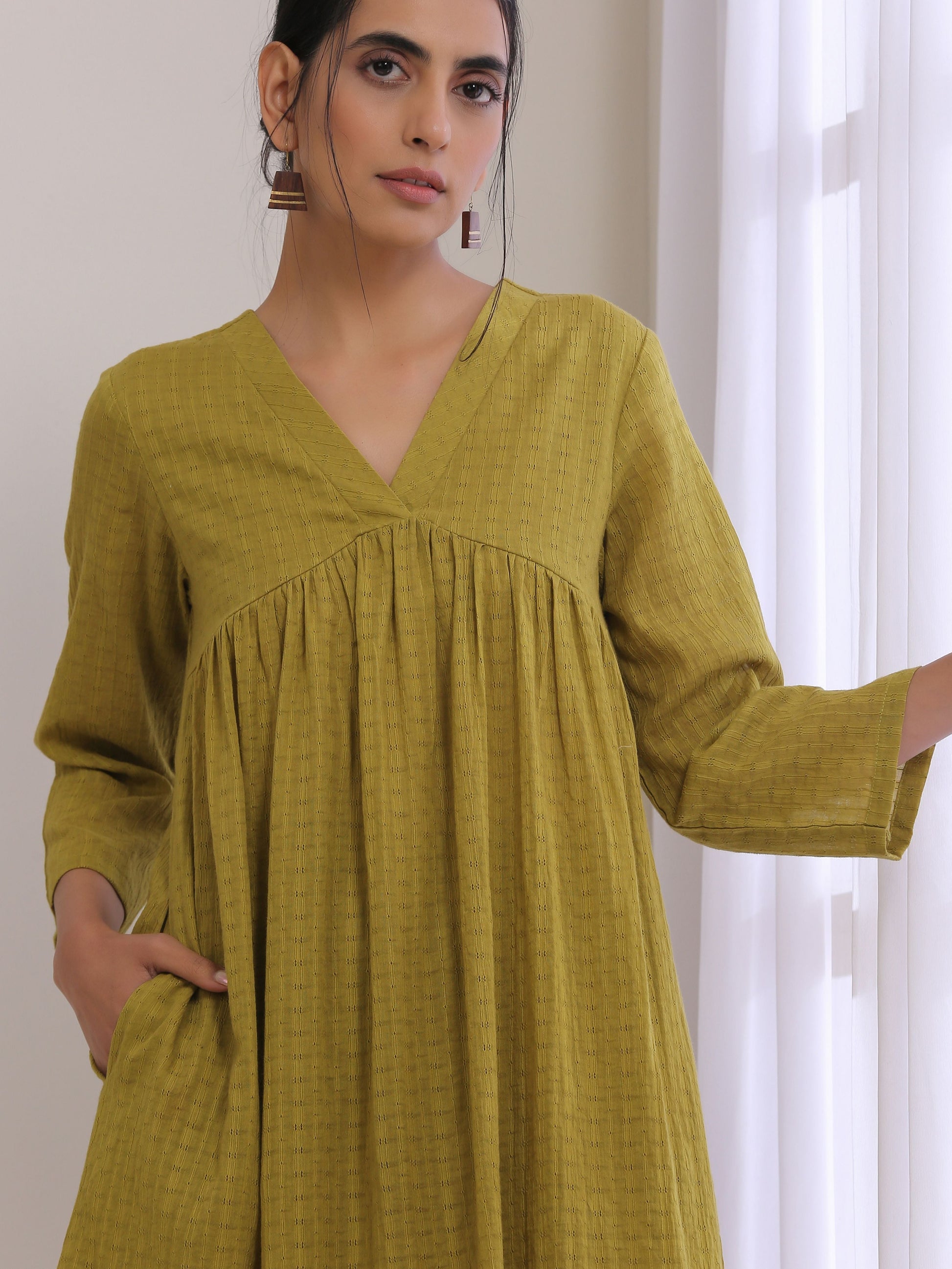 trueBrowns Avacado Green Dobby Flared Slit Kurta Pant Set 