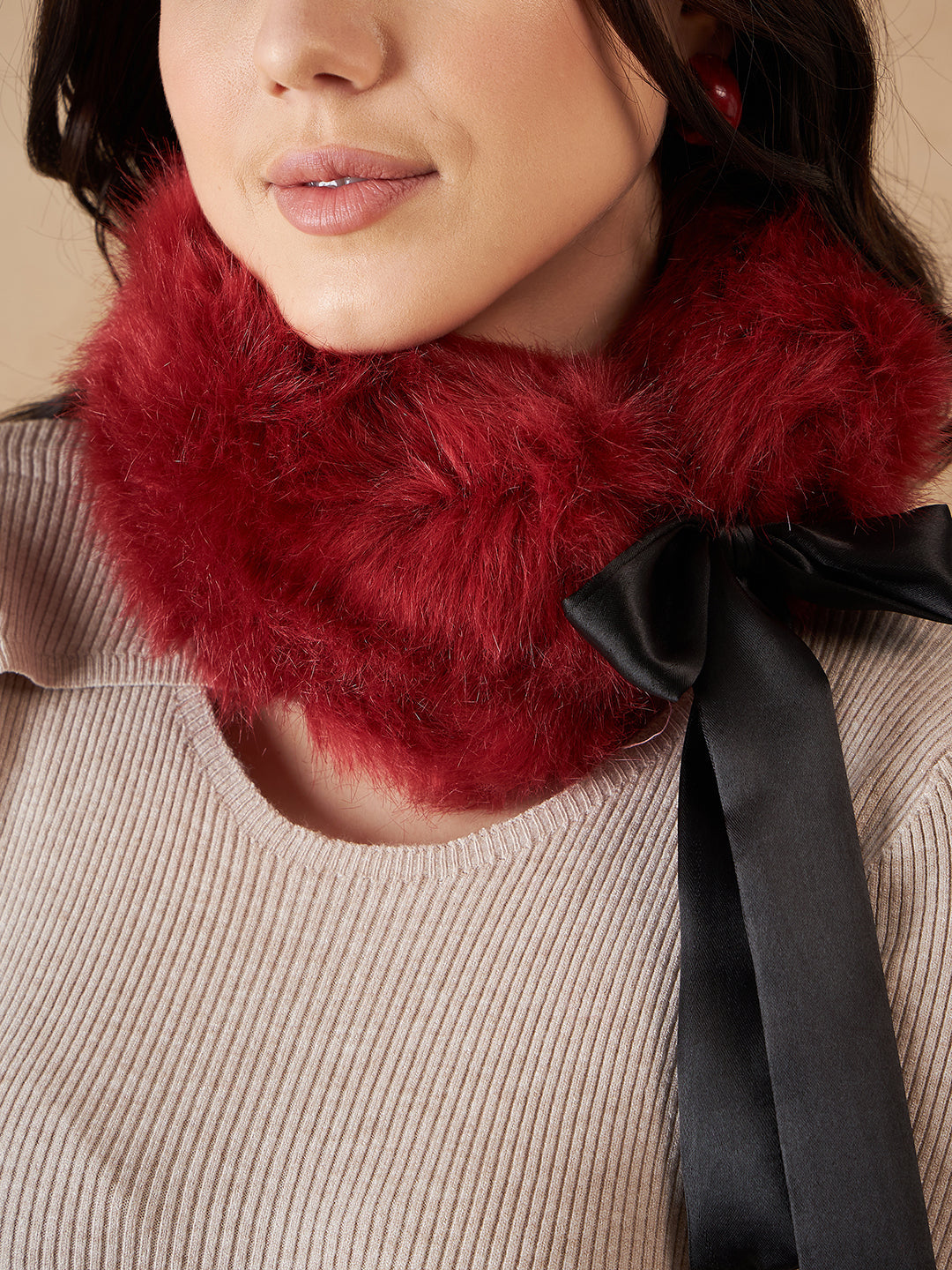 InWeave Women's Bright Rust Fur Neckpiece 