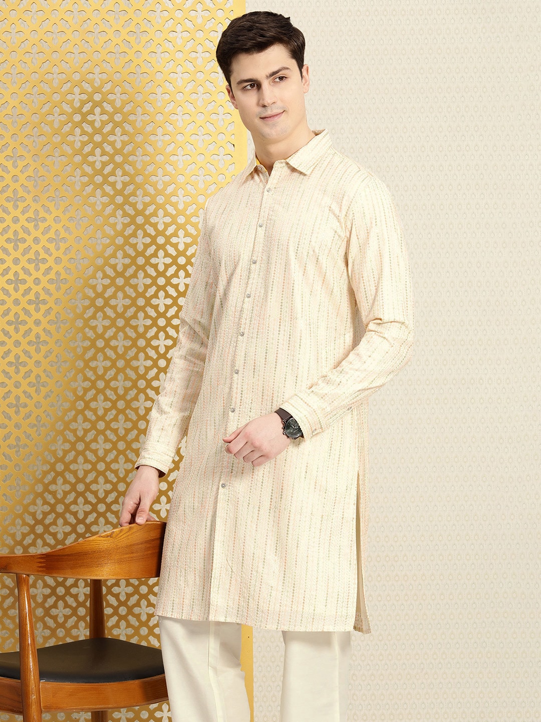 House of Pataudi Men Jashn Embroidered Sequinned Pure Cotton Kurta with Trousers