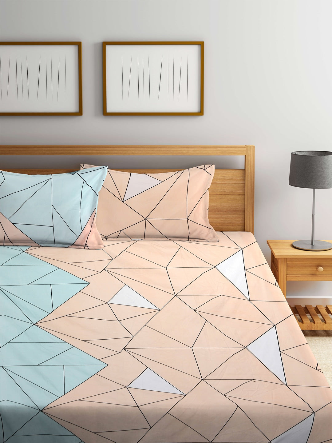 KLOTTHE Blue & Pink Geometric 300 TC King Fitted Bedsheet With 2 Pillow Covers 