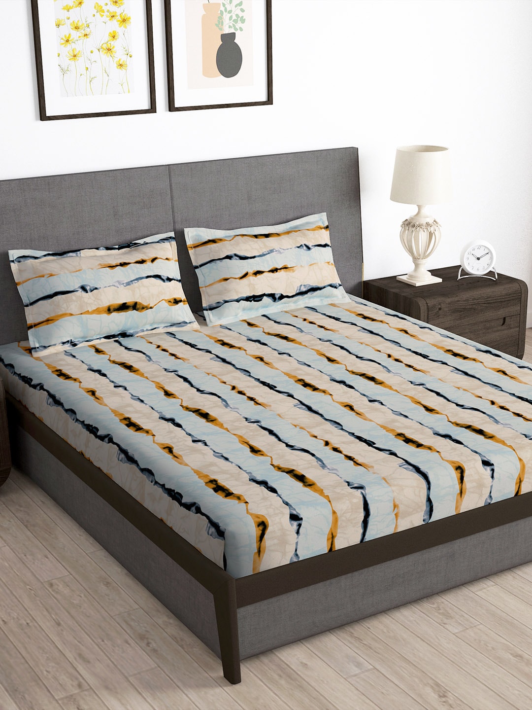Story@home Arena Cream-Coloured & Grey Printed 180 TC Bedsheet & Pillow Covers 