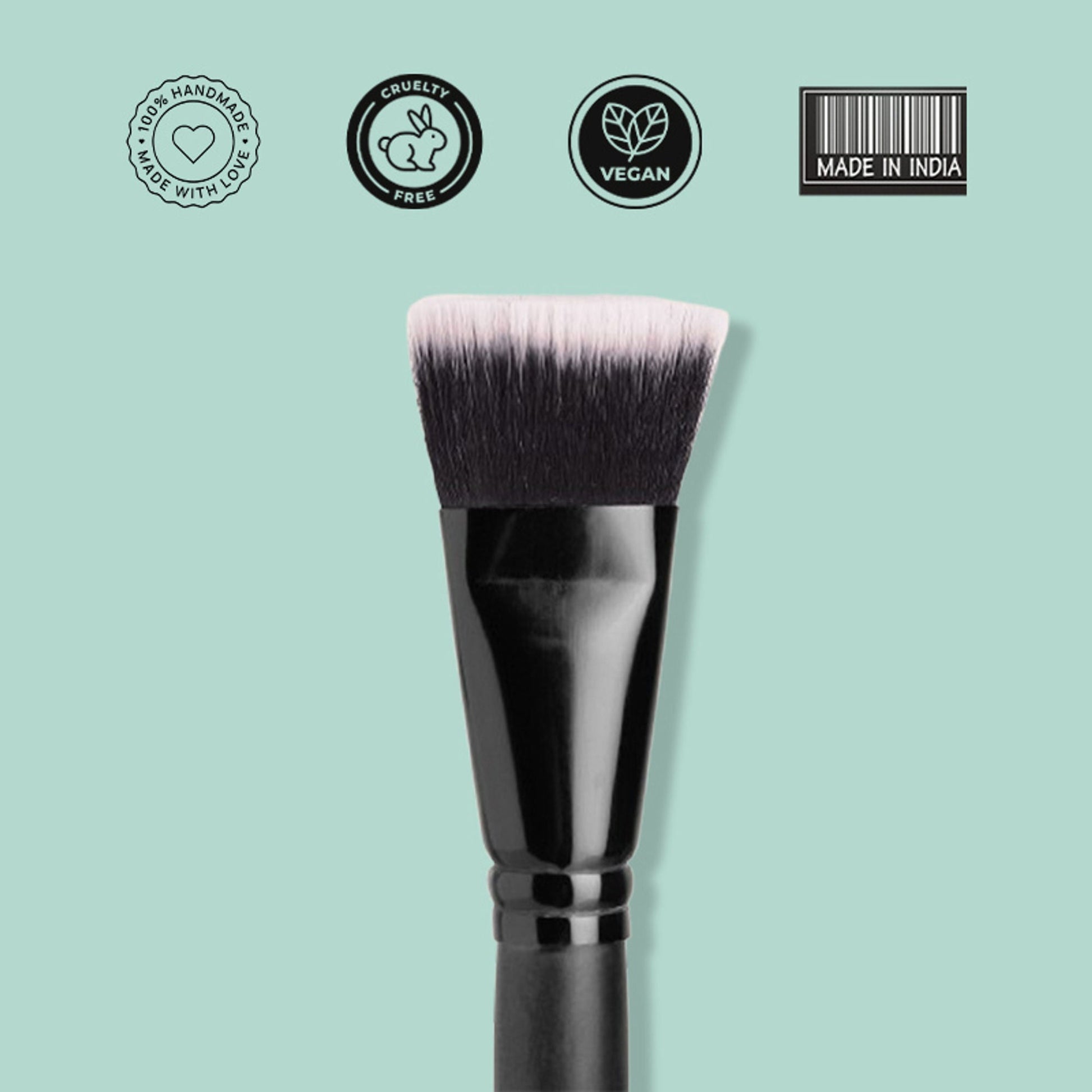 CUFFS N LASHES Big Bronzer Contour Brush - F025