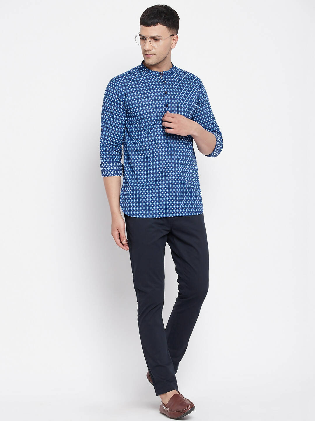 Even Apparels Blue Men's Pure Cotton Kurta With Band Collar 
