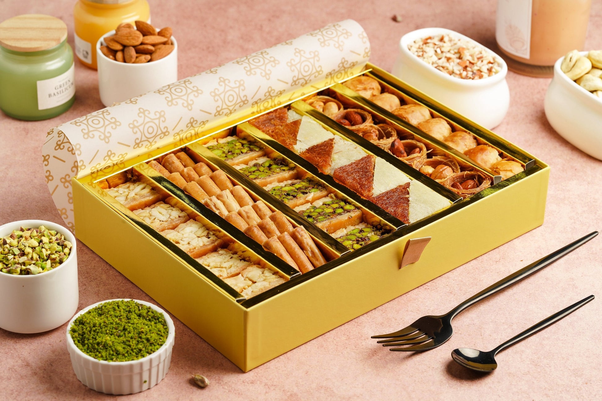 Gourmet Baklava Grandeur Gift Box 