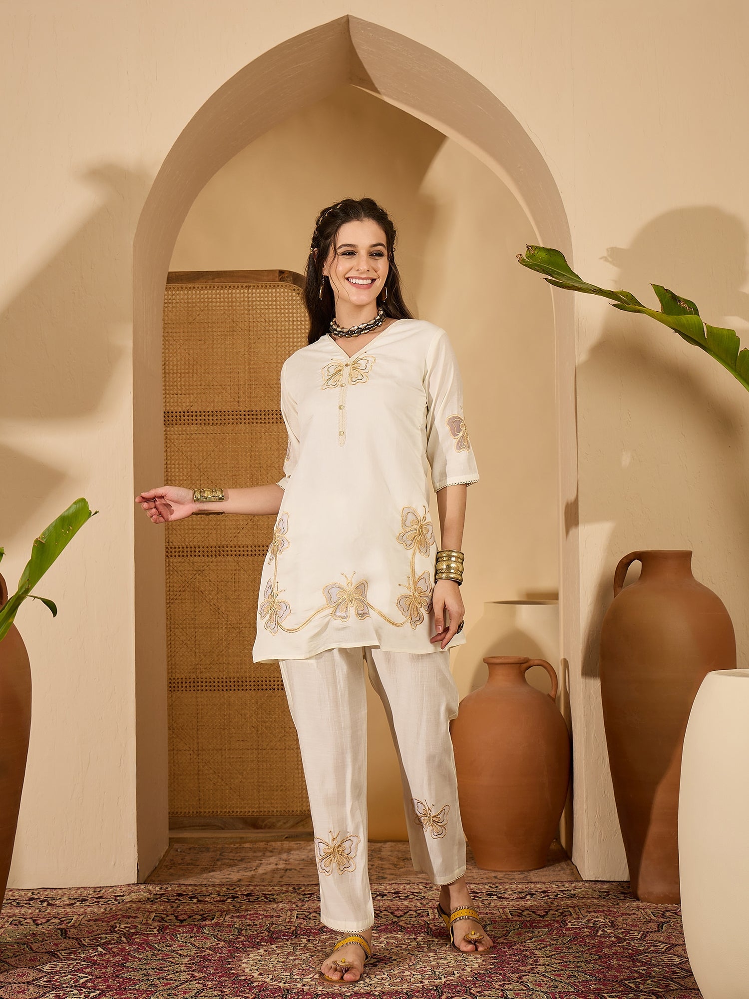 Joban Fashion Off White Silk Embroidered Readymade Kurta Set