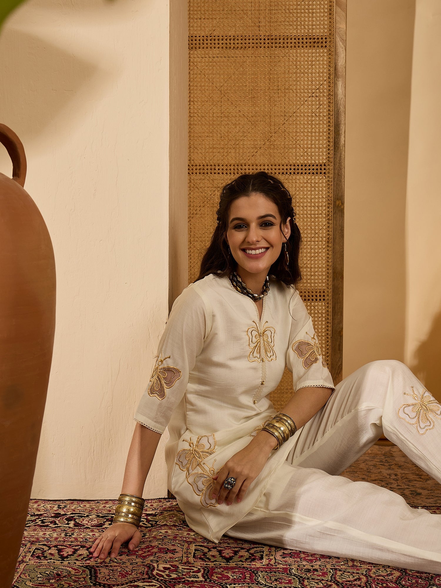 Joban Fashion Off White Silk Embroidered Readymade Kurta Set