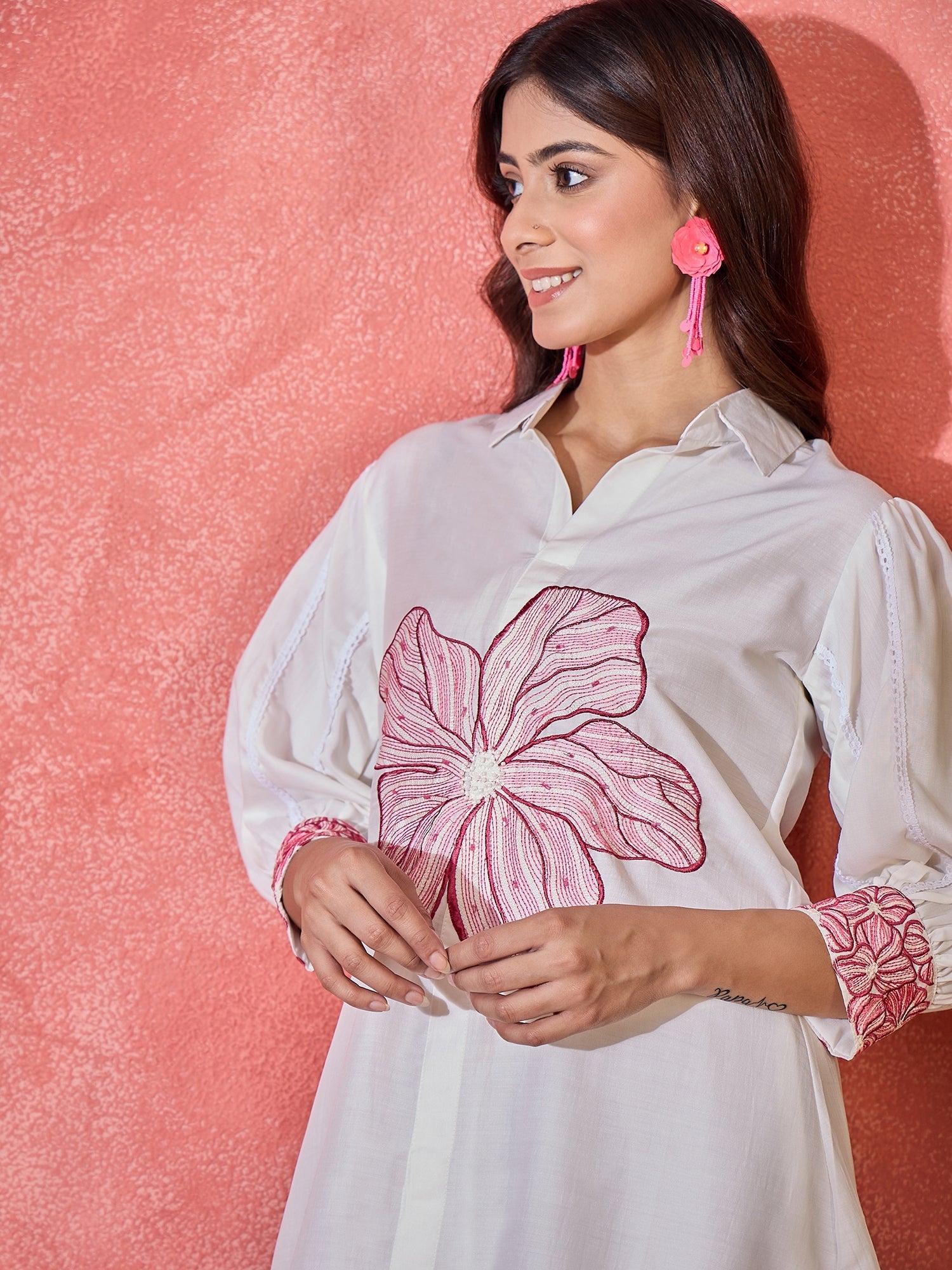 Joban Fashion Off White Silk Embroidered Readymade Kurta Set