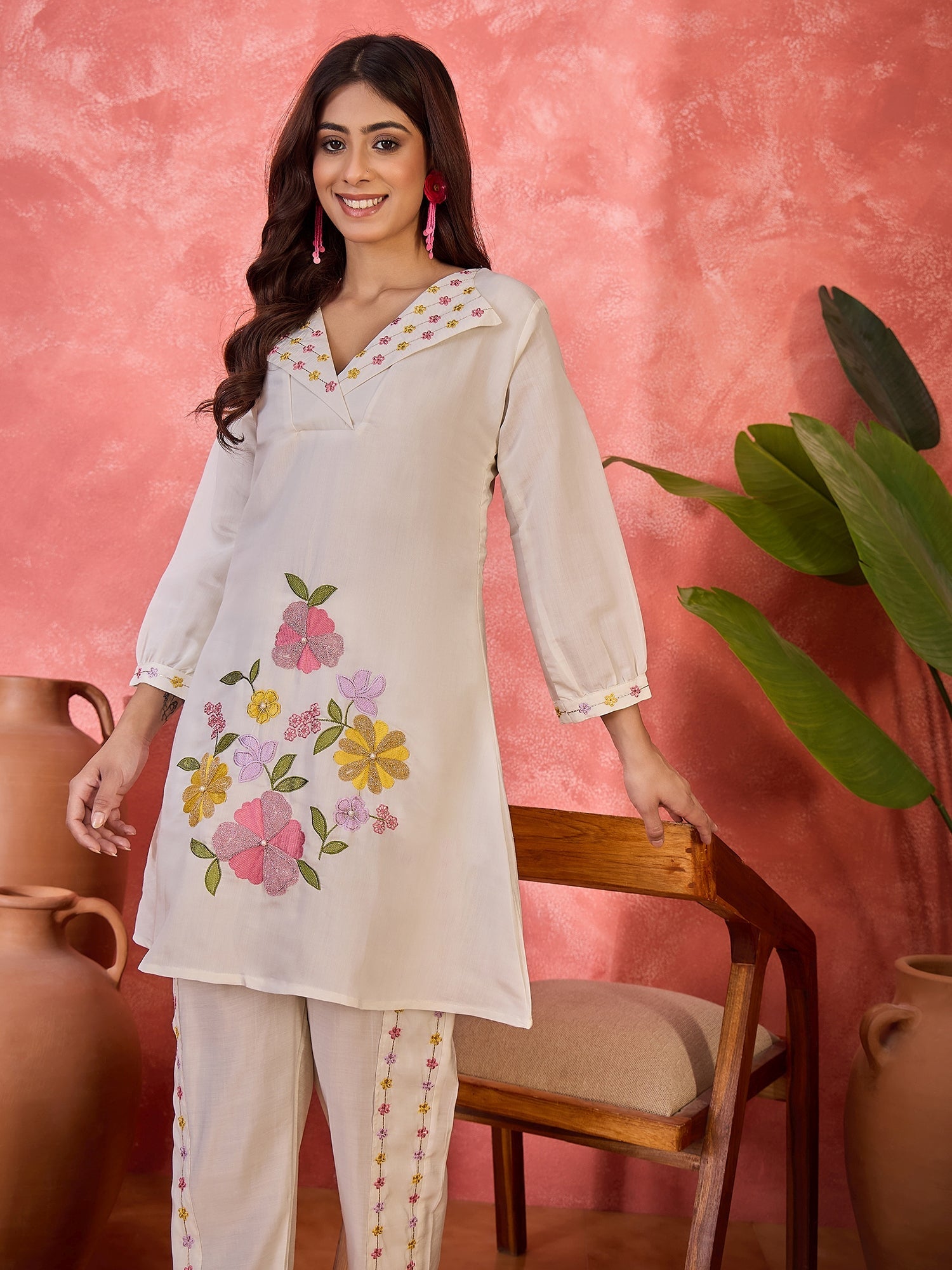 Joban Fashion Off White Silk Embroidered Readymade Kurta Set