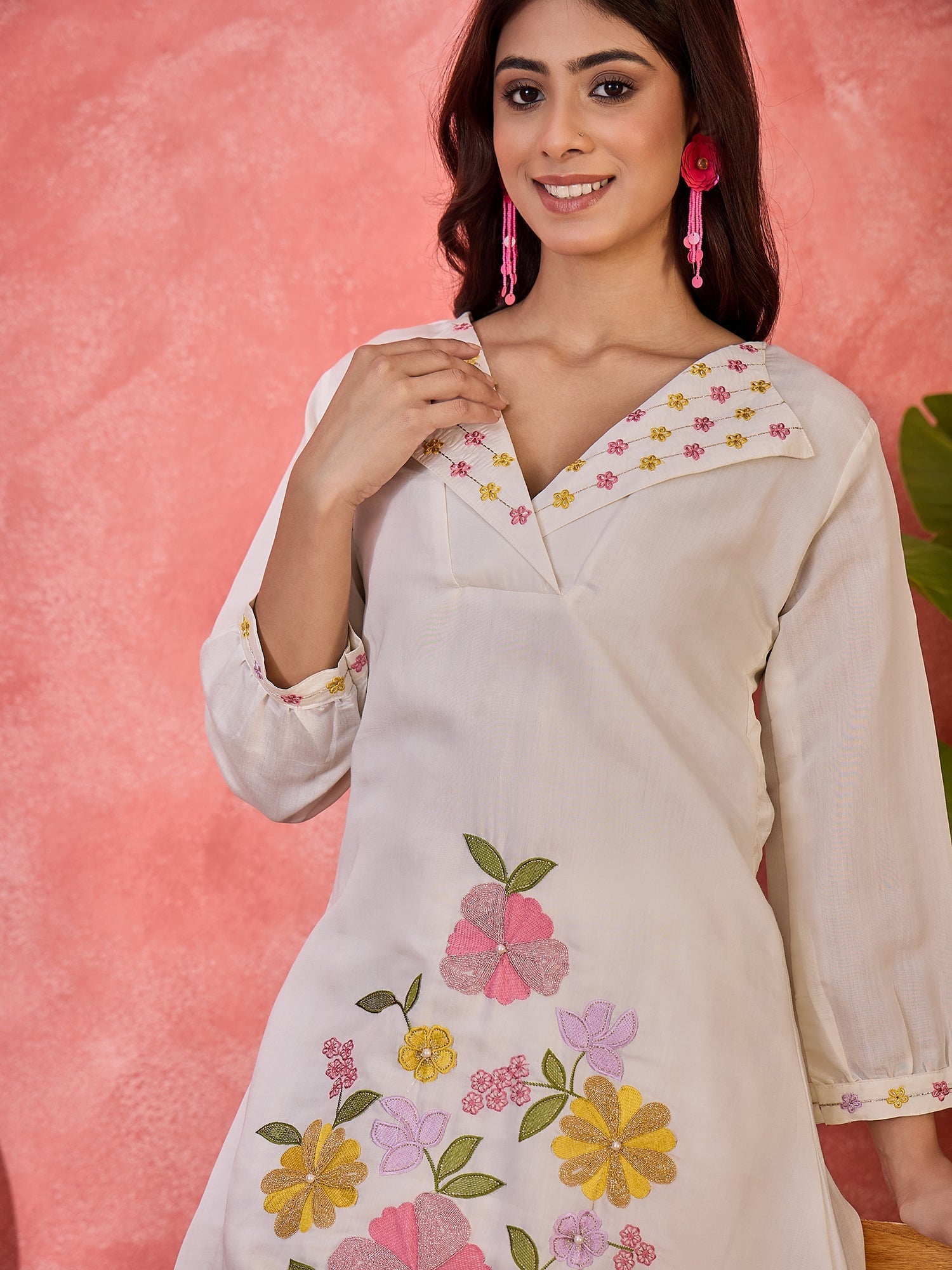 Joban Fashion Off White Silk Embroidered Readymade Kurta Set