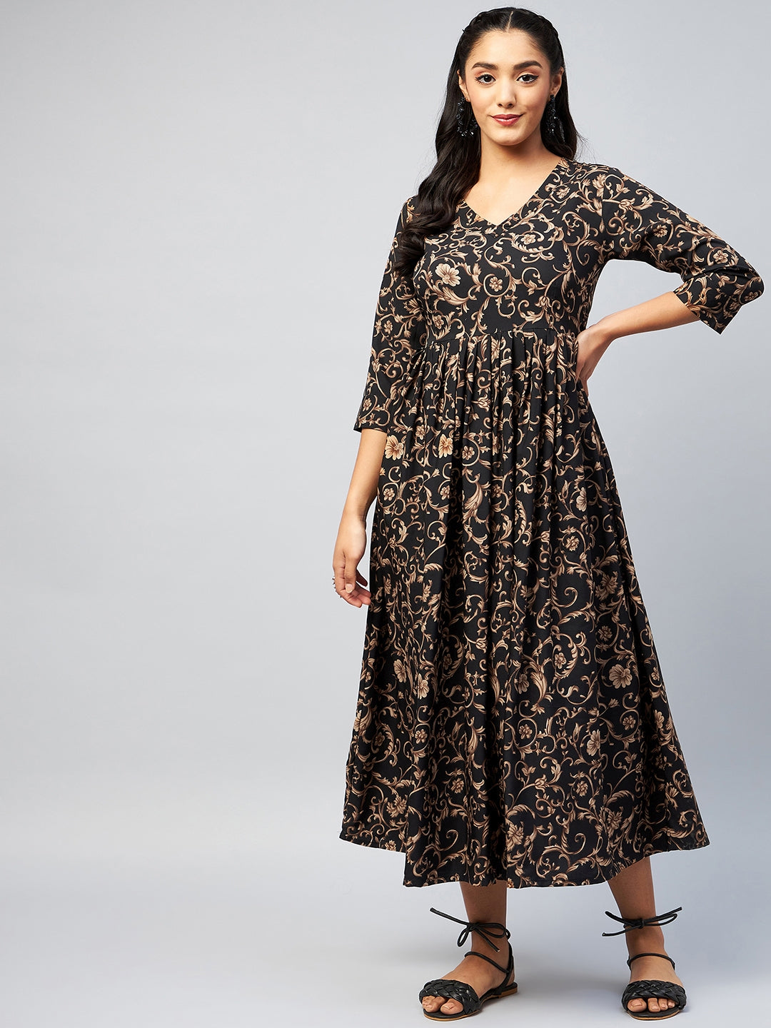 InWeave Women's Black Jaal Print Long Anarkali Kurta 