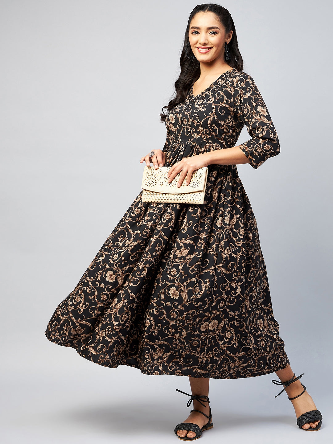 InWeave Women's Black Jaal Print Long Anarkali Kurta 