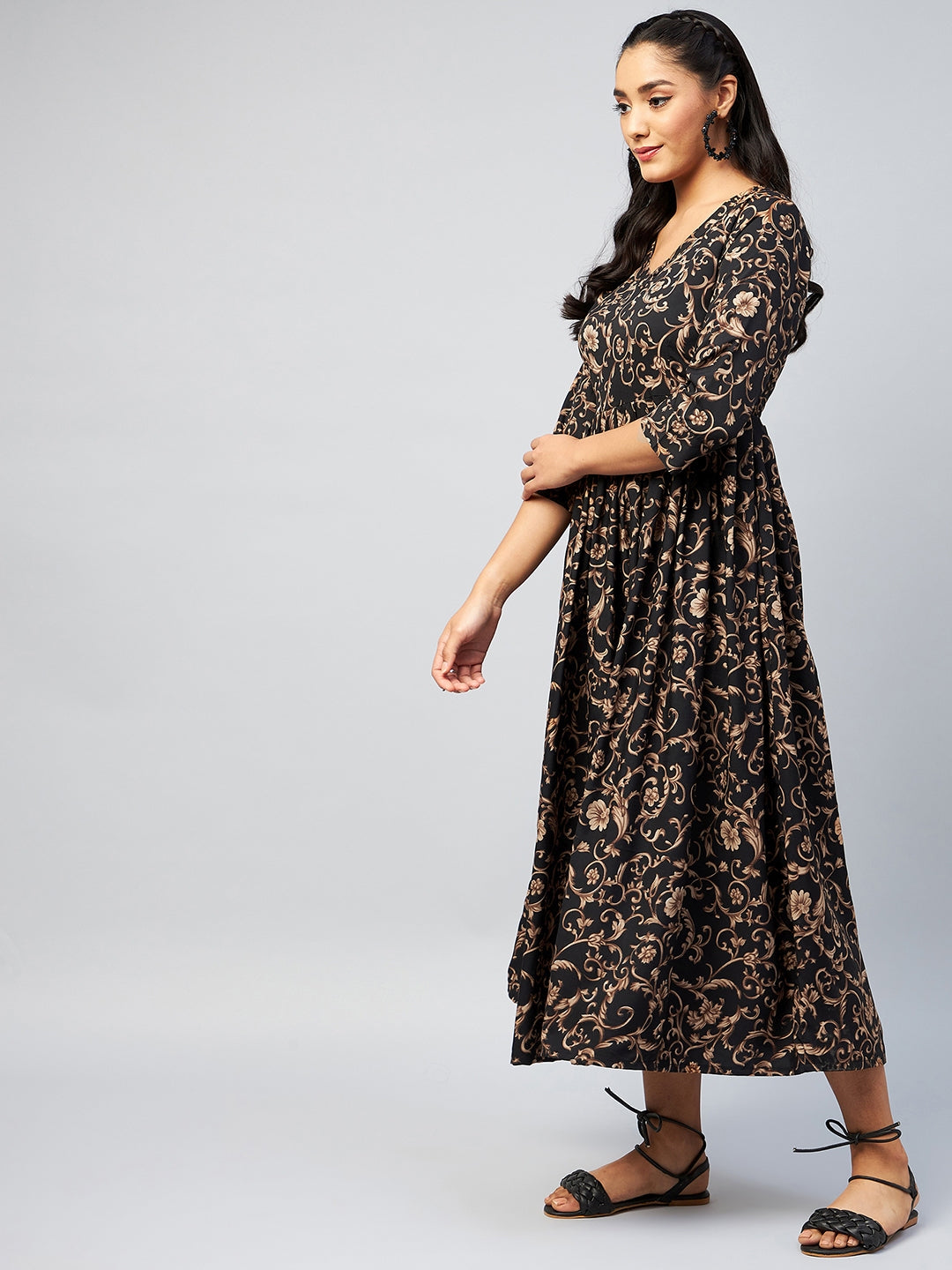InWeave Women's Black Jaal Print Long Anarkali Kurta 