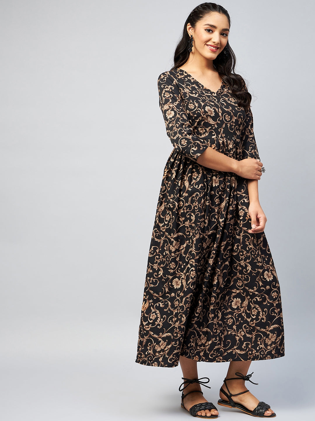 InWeave Women's Black Jaal Print Long Anarkali Kurta 