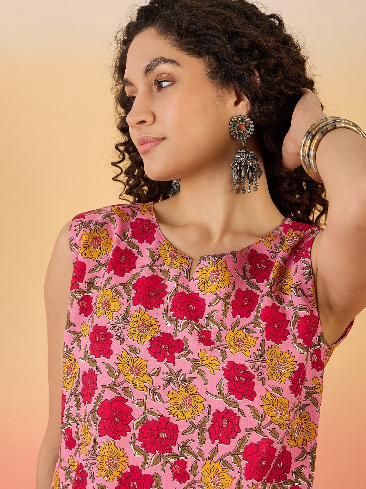 InWeave Pink Red Rose Jaal W/S Top 
