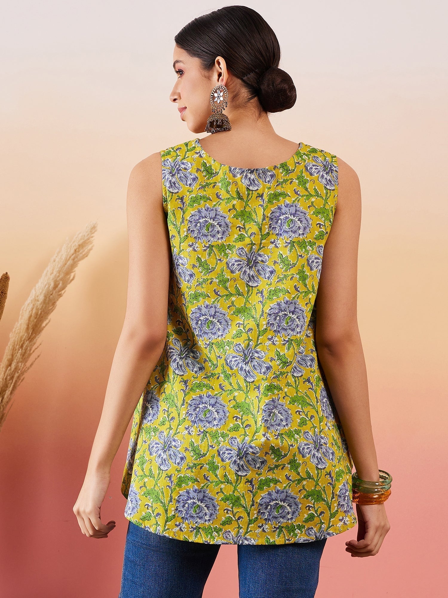 InWeave Sunset Yellow Floral Print V Neck W/S Top 