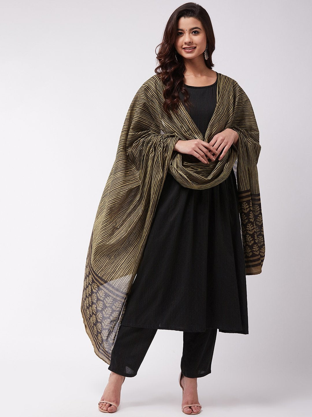 InWeave Green Boota Cotton Dupattas 
