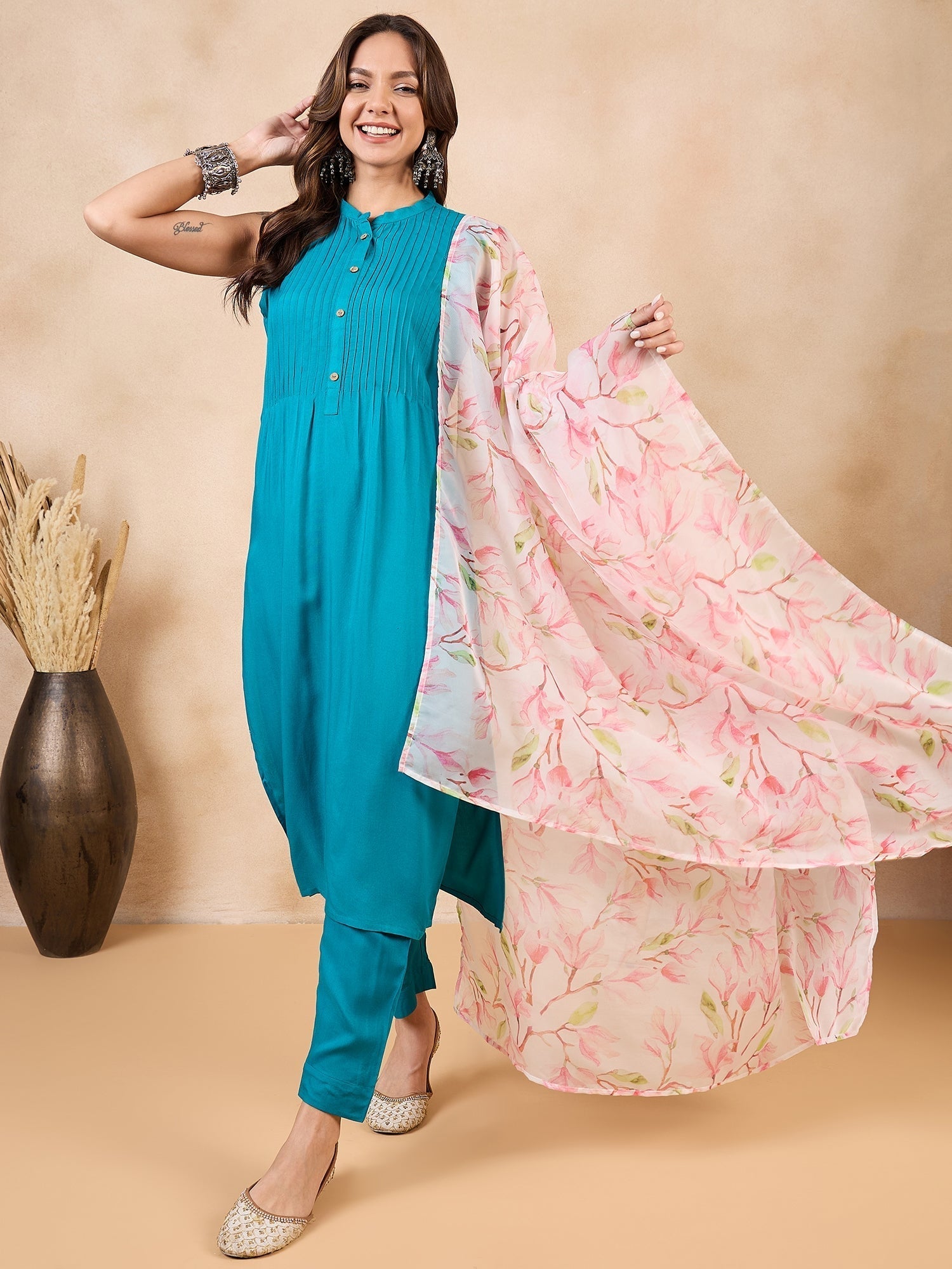 InWeave White Peach Floral Print Organza Dupatta 