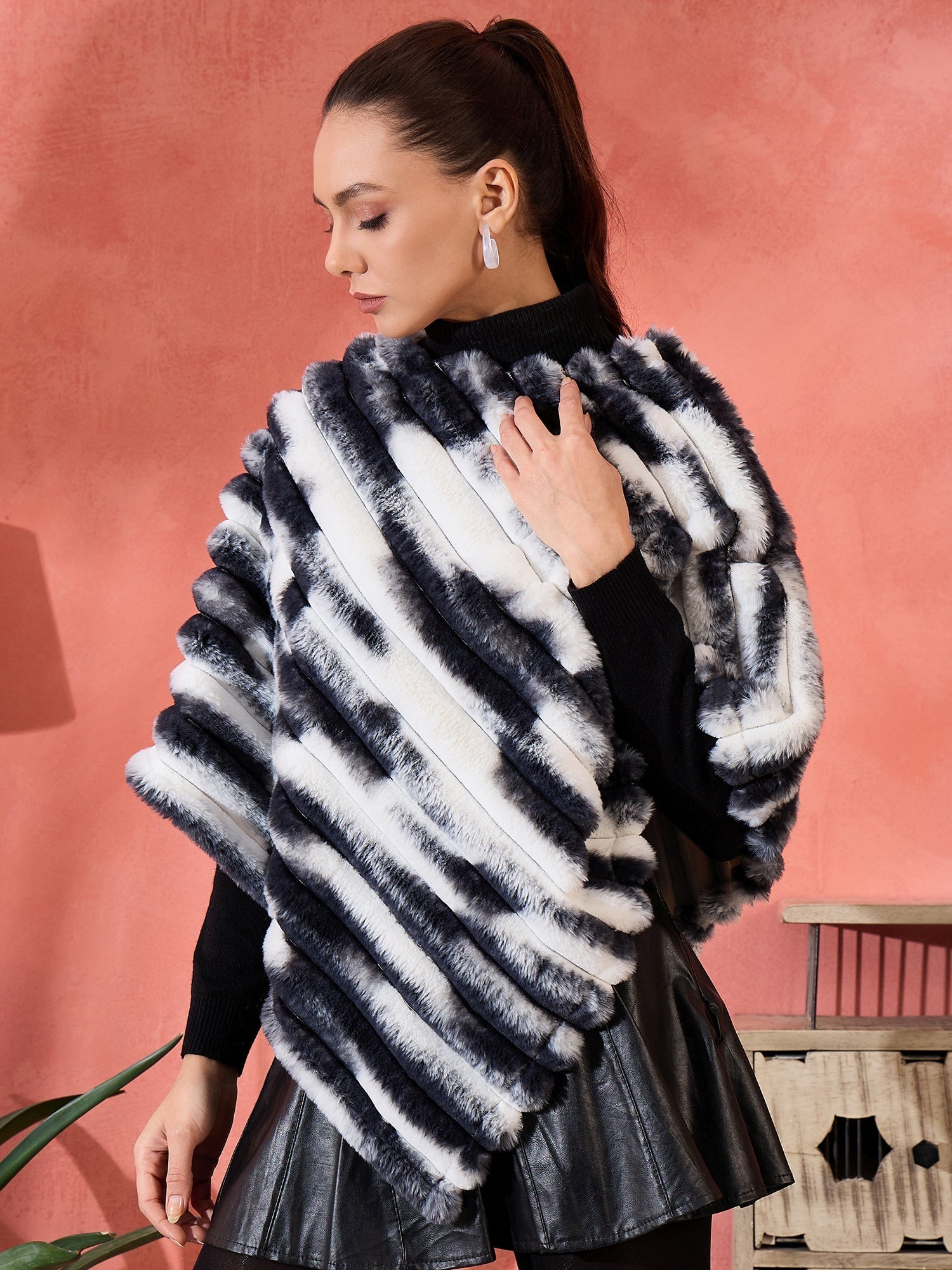 InWeave Black White Dye Rabbit Faux Fur Poncho 