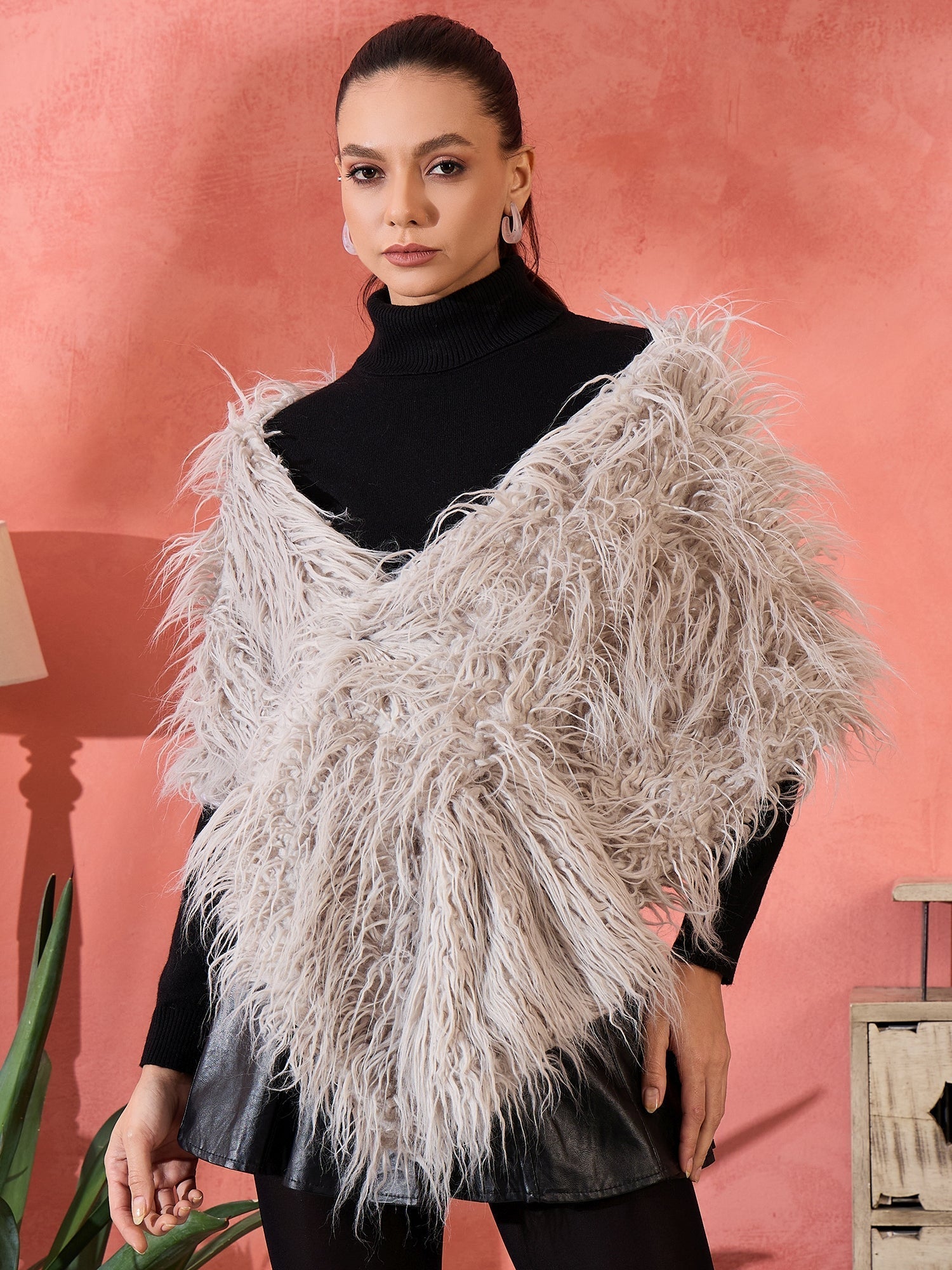 InWeave Light Grey Thread Fur Cape 