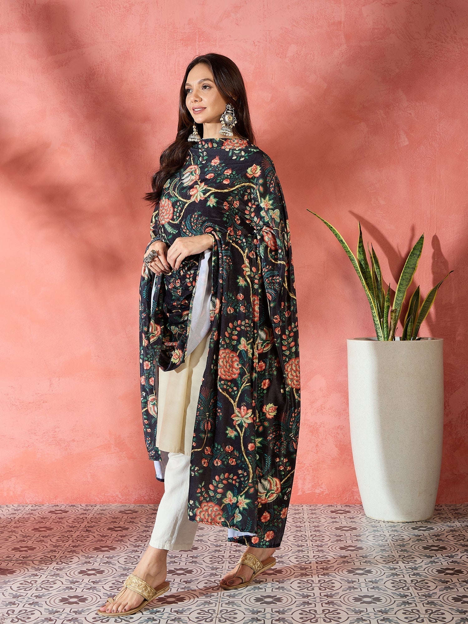 InWeave Black Printed Velvet Shawl 