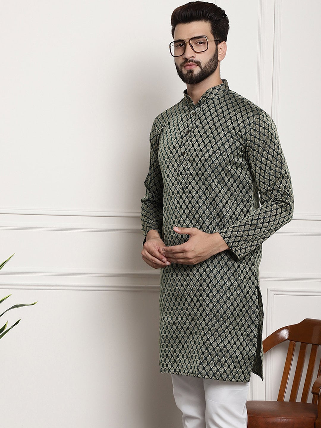 Sojanya Band Collar Ethnic Motifs Woven Design Kurta 