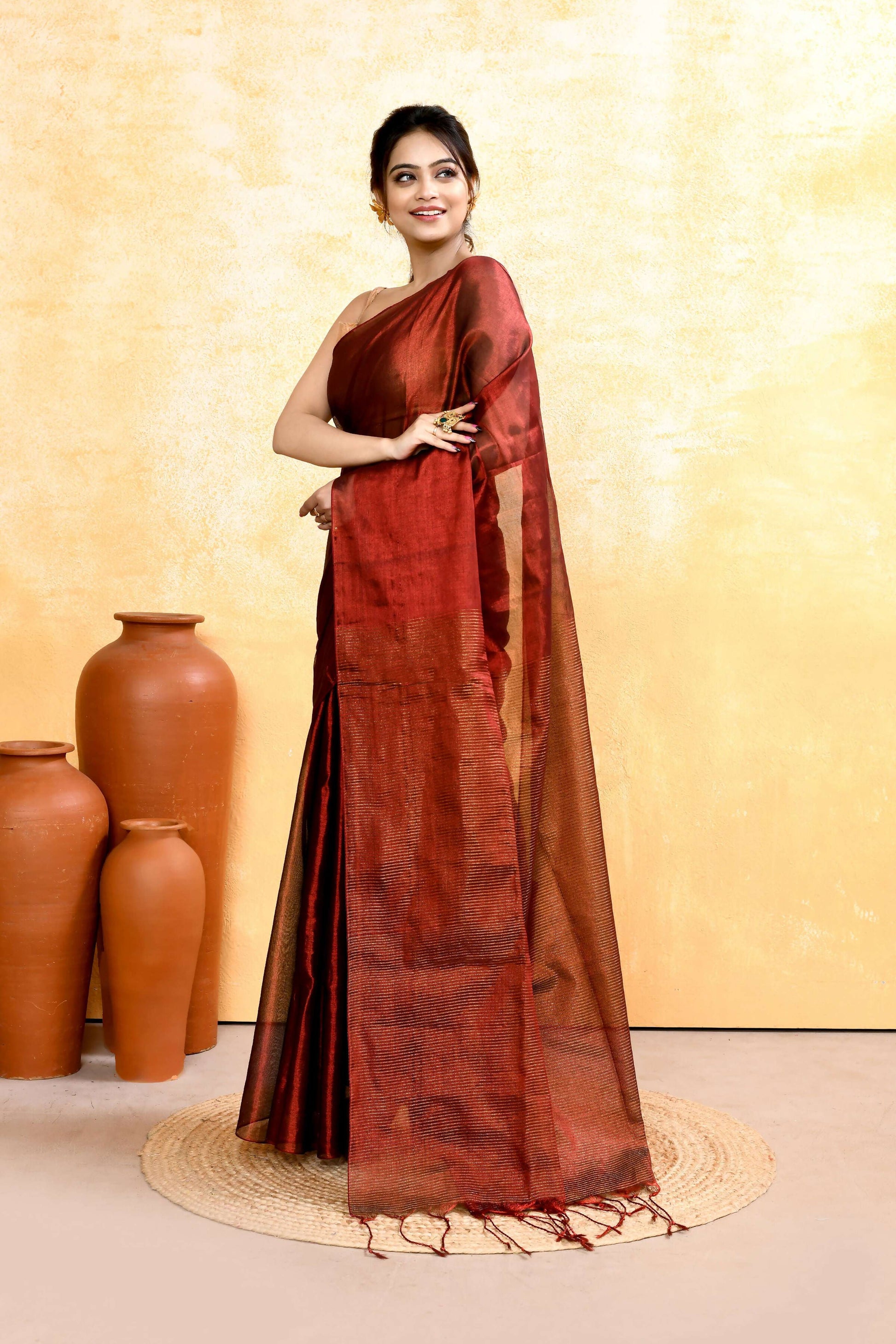 Piyari Fashion Women's Maroon Dual Tone Organic Tissue Saree With Blouse Piece