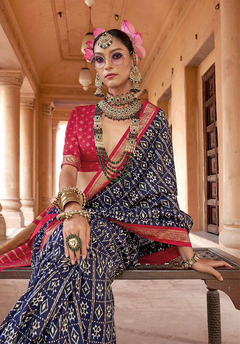 Monjolika Fashion Navy Blue Silk Blend Patola Print Classic Saree