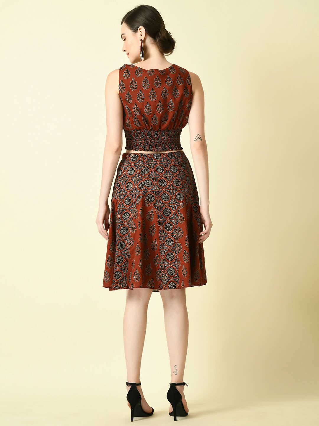 Myshka Women's Rust Round Neck Top With Skirt