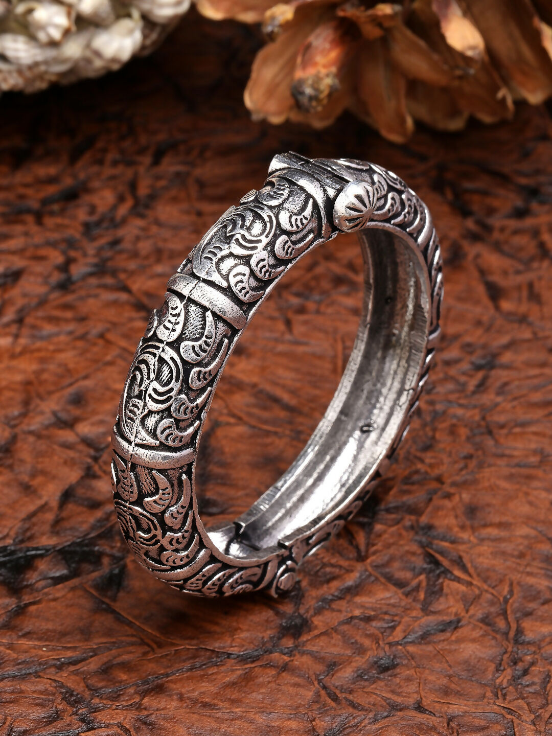 NVR Women's Silver-Toned German Silver Oxidised Kada Bangle