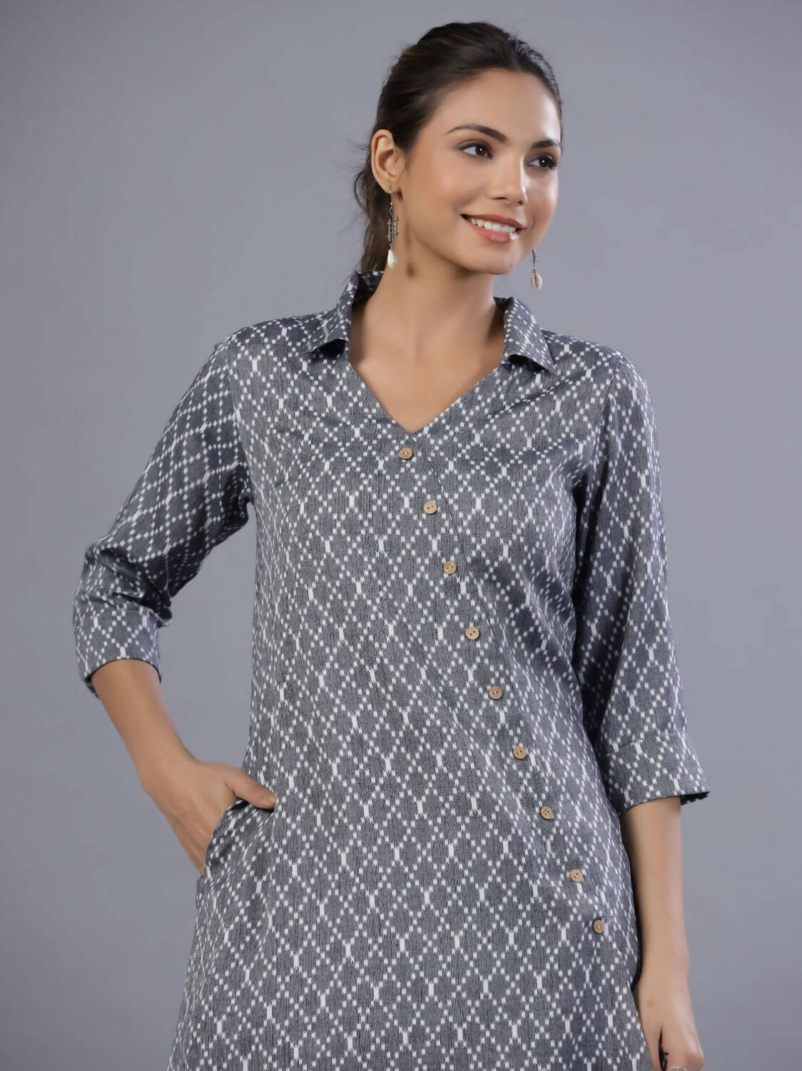 Juniper Women Blue Rayon Printed Asymmetric Kurta