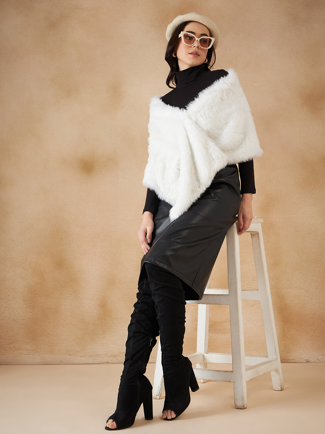 InWeave Women's Pure White Faux Fur Cape 