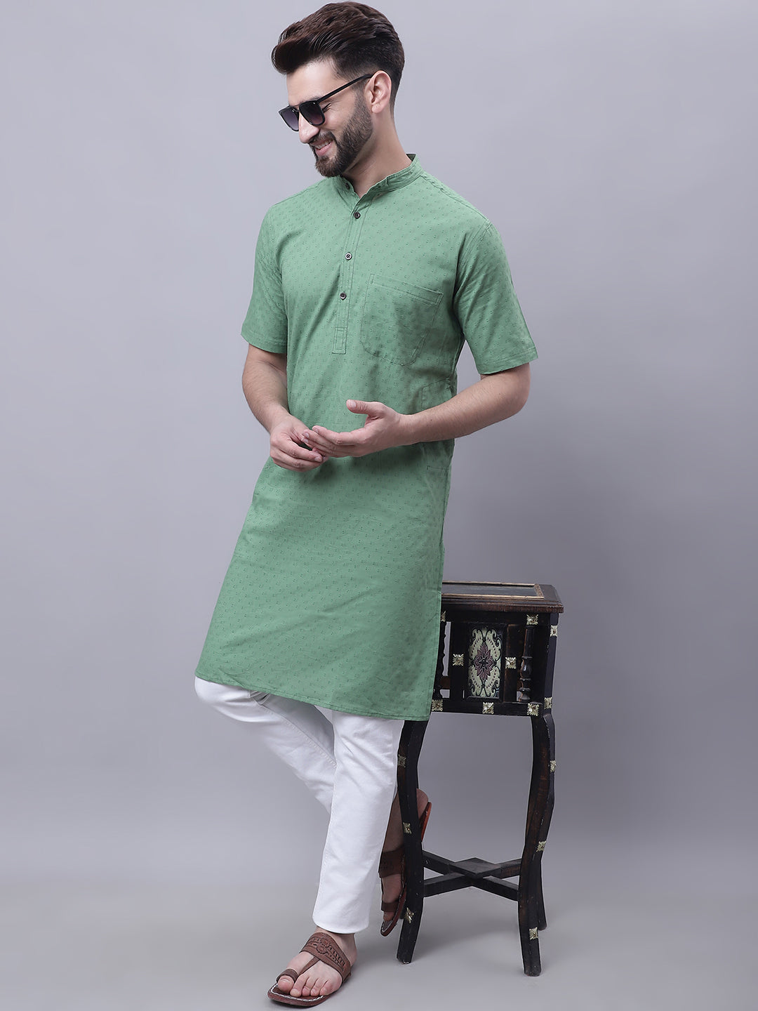 Even Apparels Green Pure Cotton Short Sleeves Kurta With Band Collar 