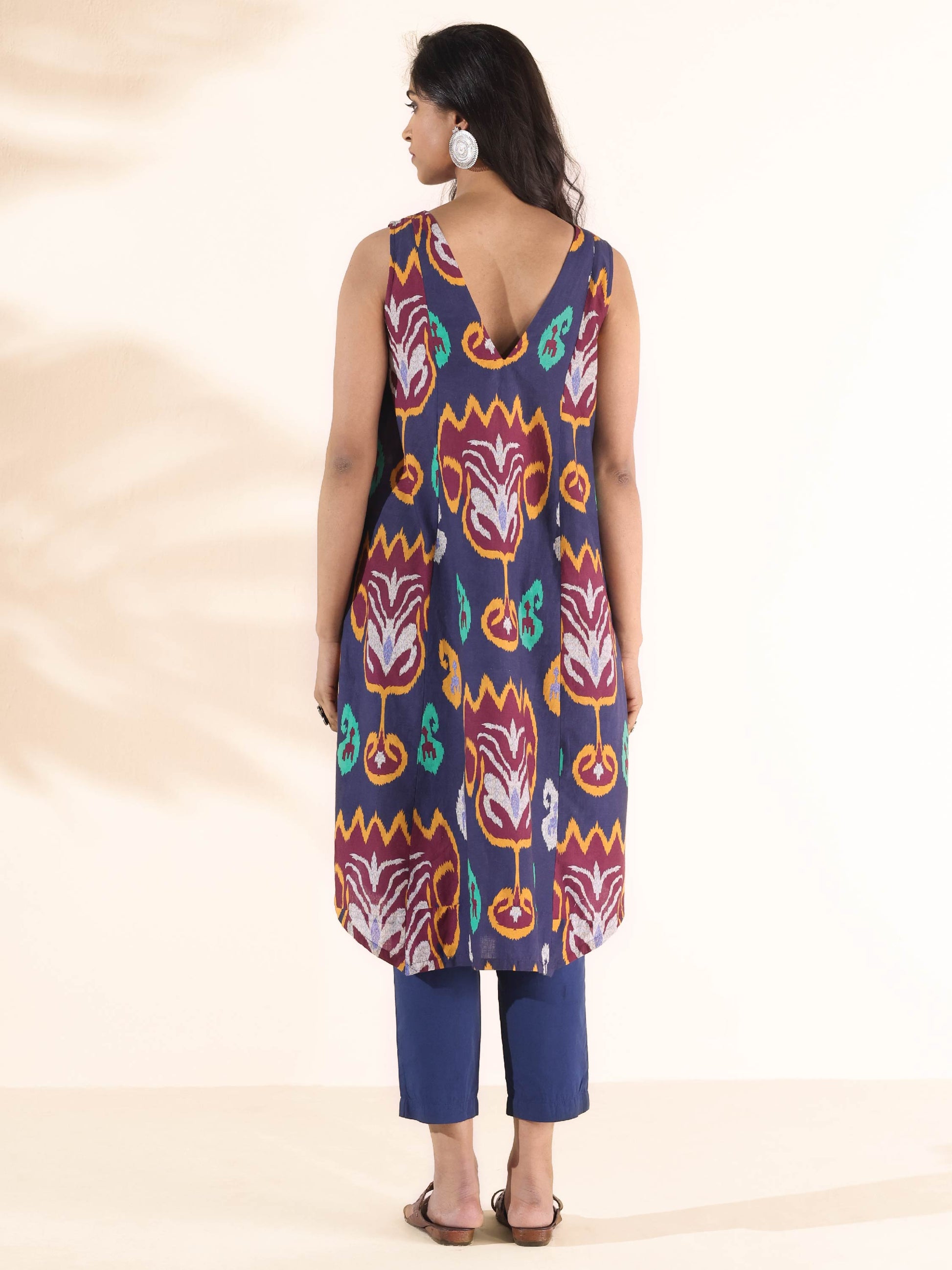 trueBrowns Purple Cotton Ikat Sleeveless Kurta Pant Set 