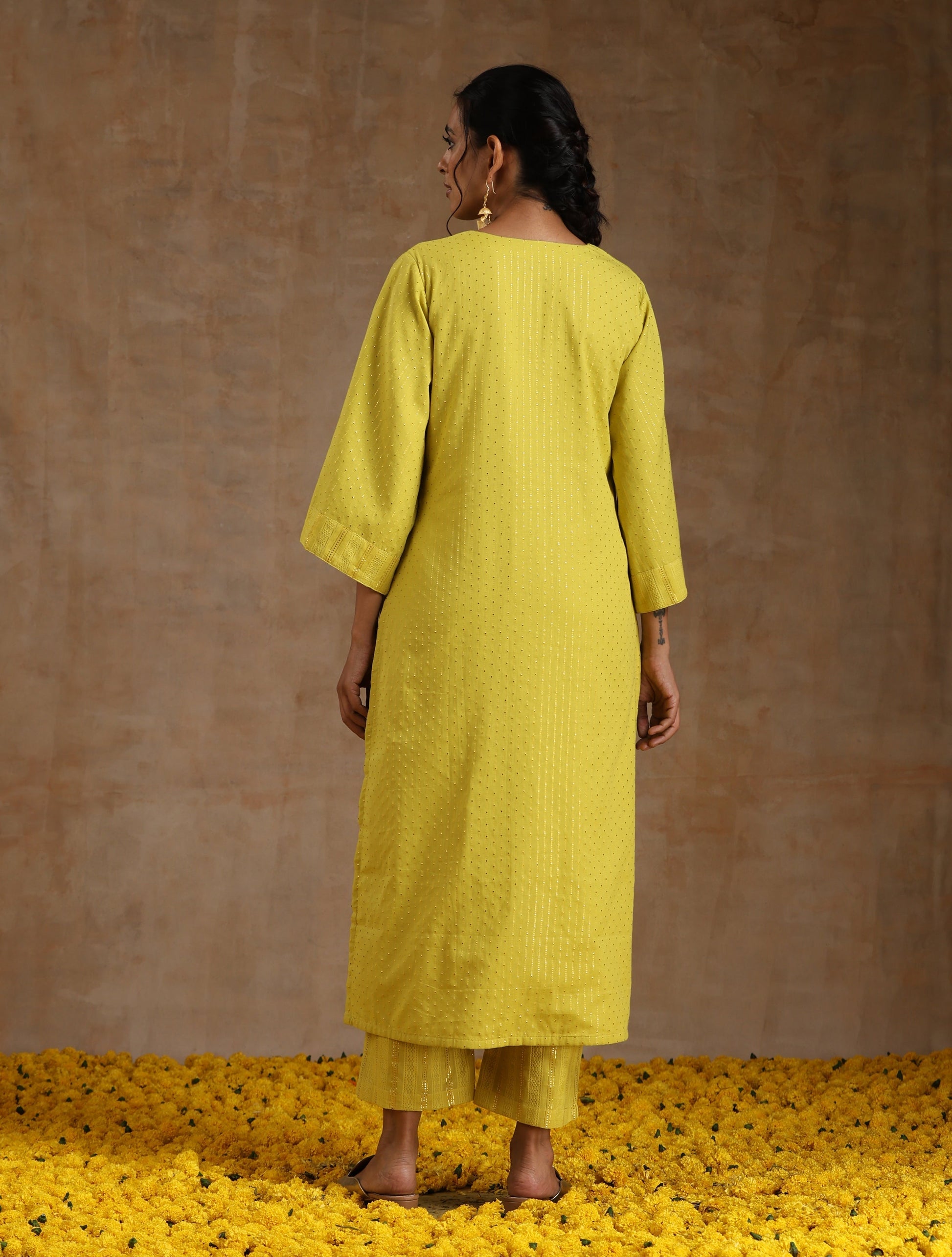 trueBrowns Lime Gold Cotton Relax High Slit Kurta Set 