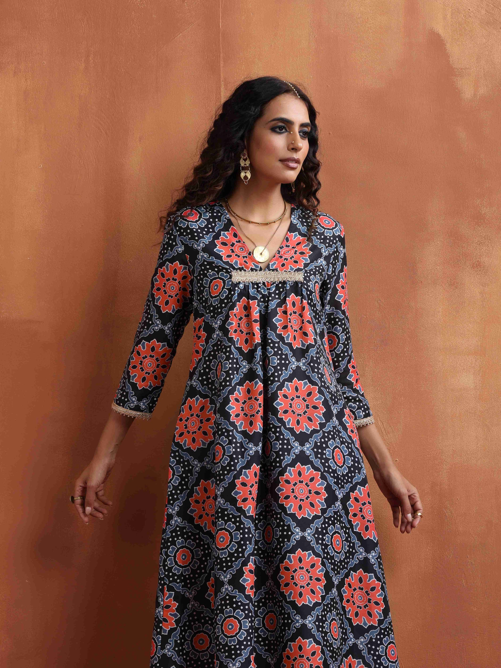 trueBrowns Black Ajrak Print Kurta Set 