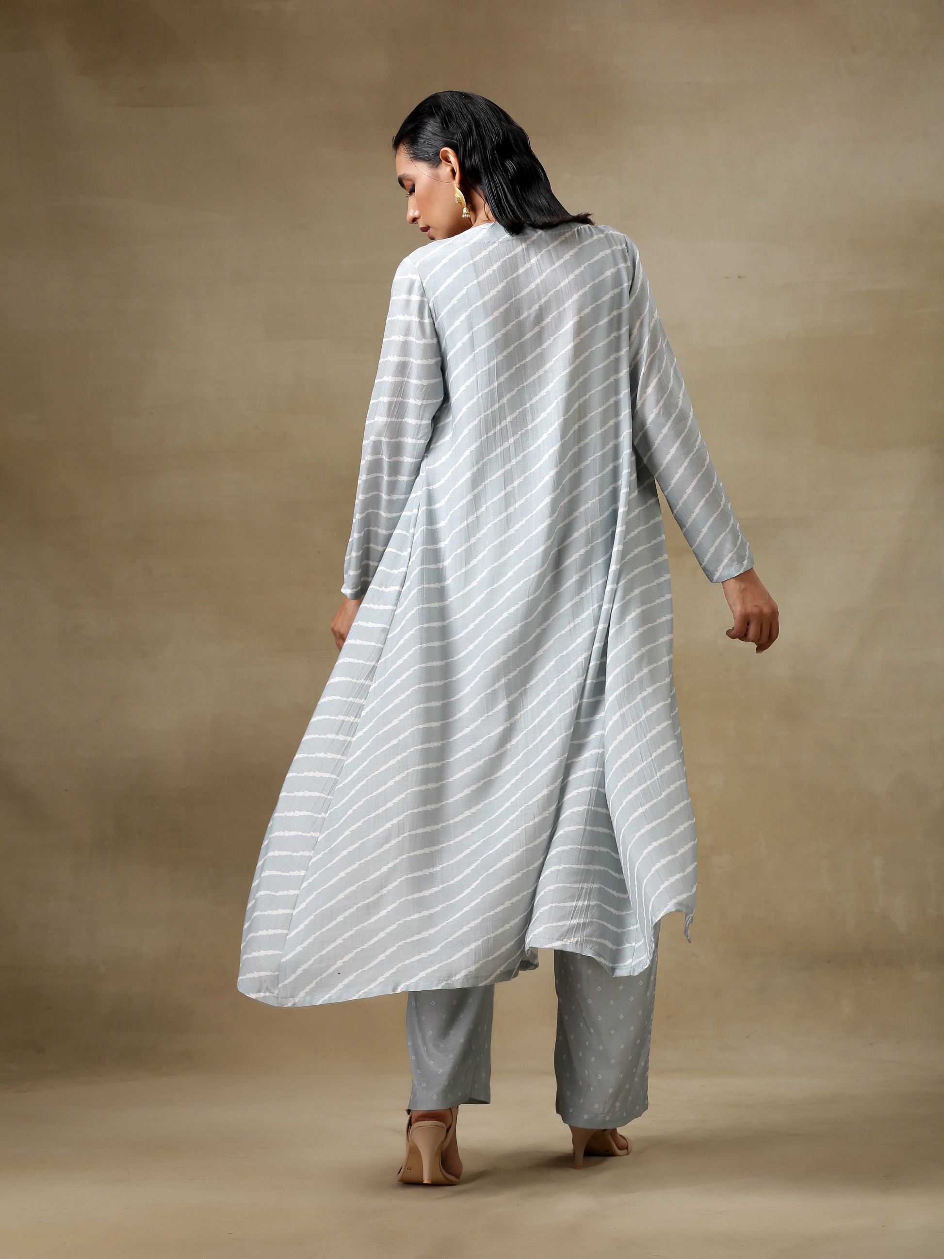 trueBrowns Grey Bandhani Printed Silk Overlay Jacket Blouse Pant Set 