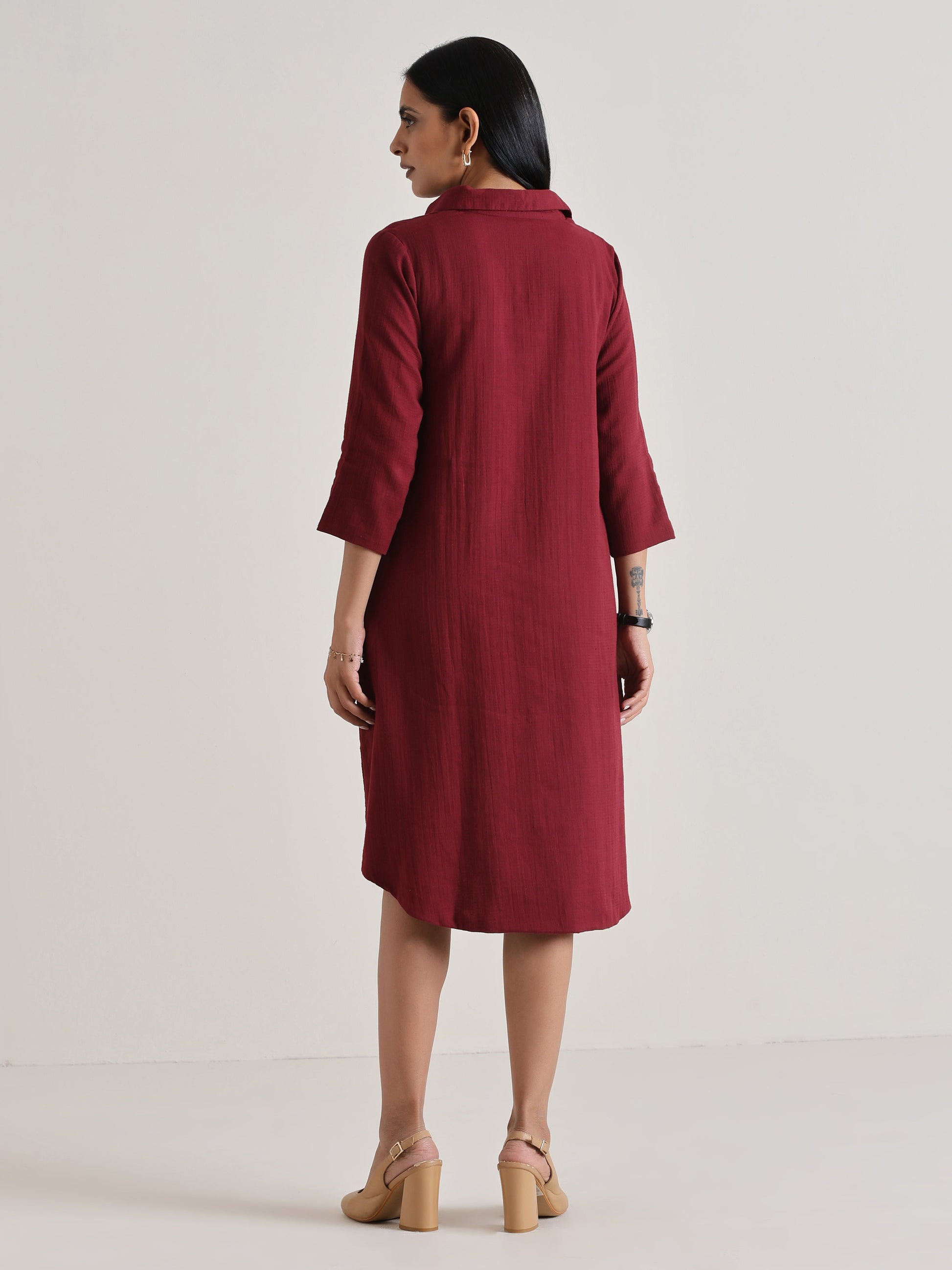 trueBrowns Maroon Short Collared Dress 