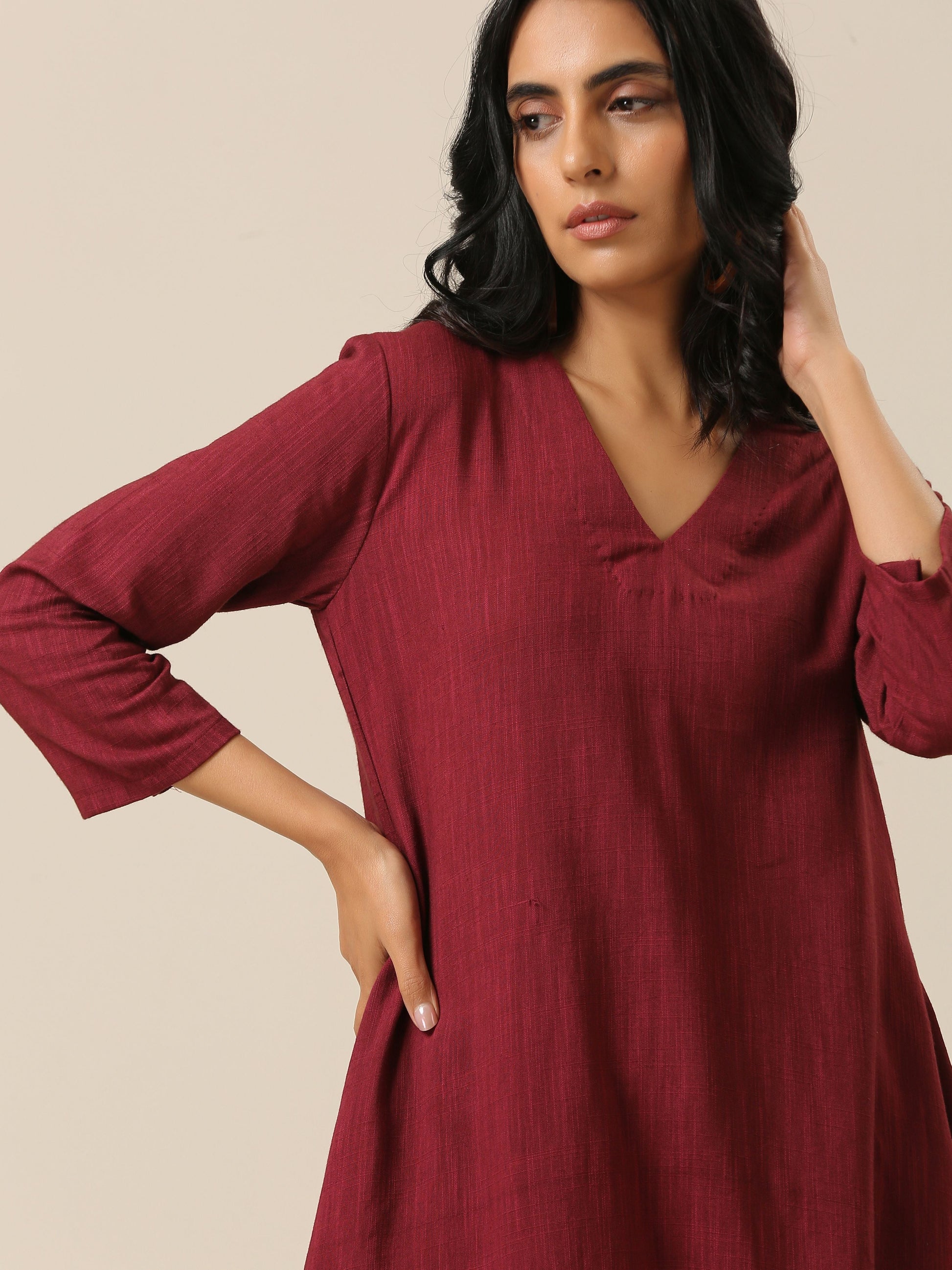 trueBrowns Ruby Wine Slub Texture Back Pleat Kurta Pant Set 