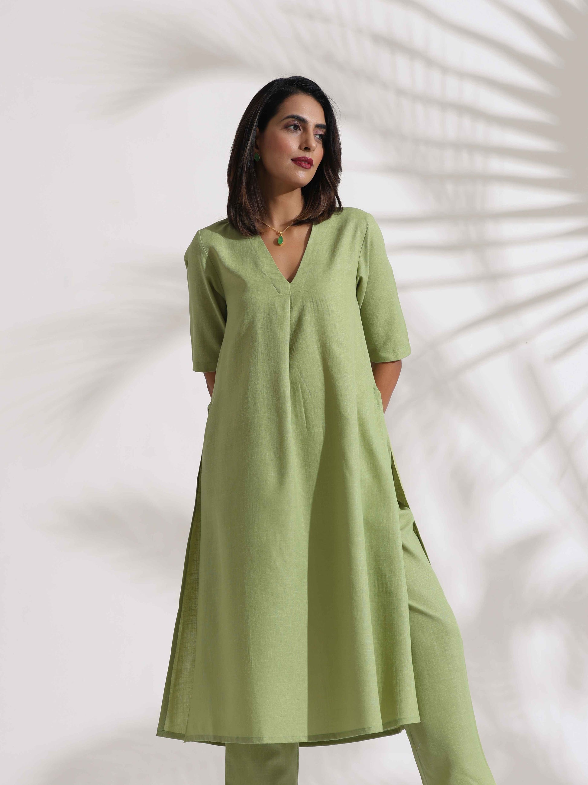 trueBrowns Green Slub Kurta Set 