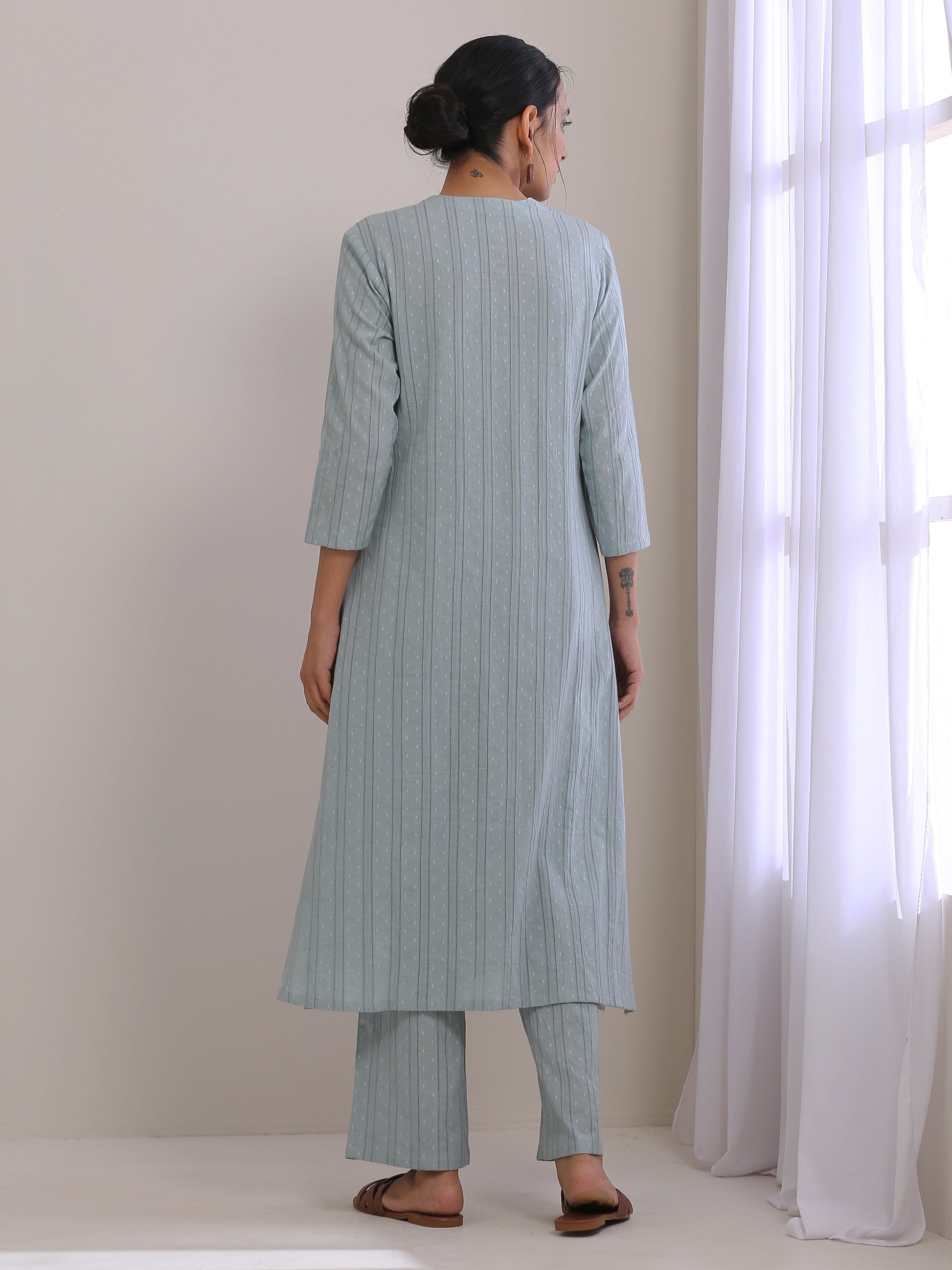trueBrowns Eggshell Blue Dobby Neck Pleat Kurta Pant Set 